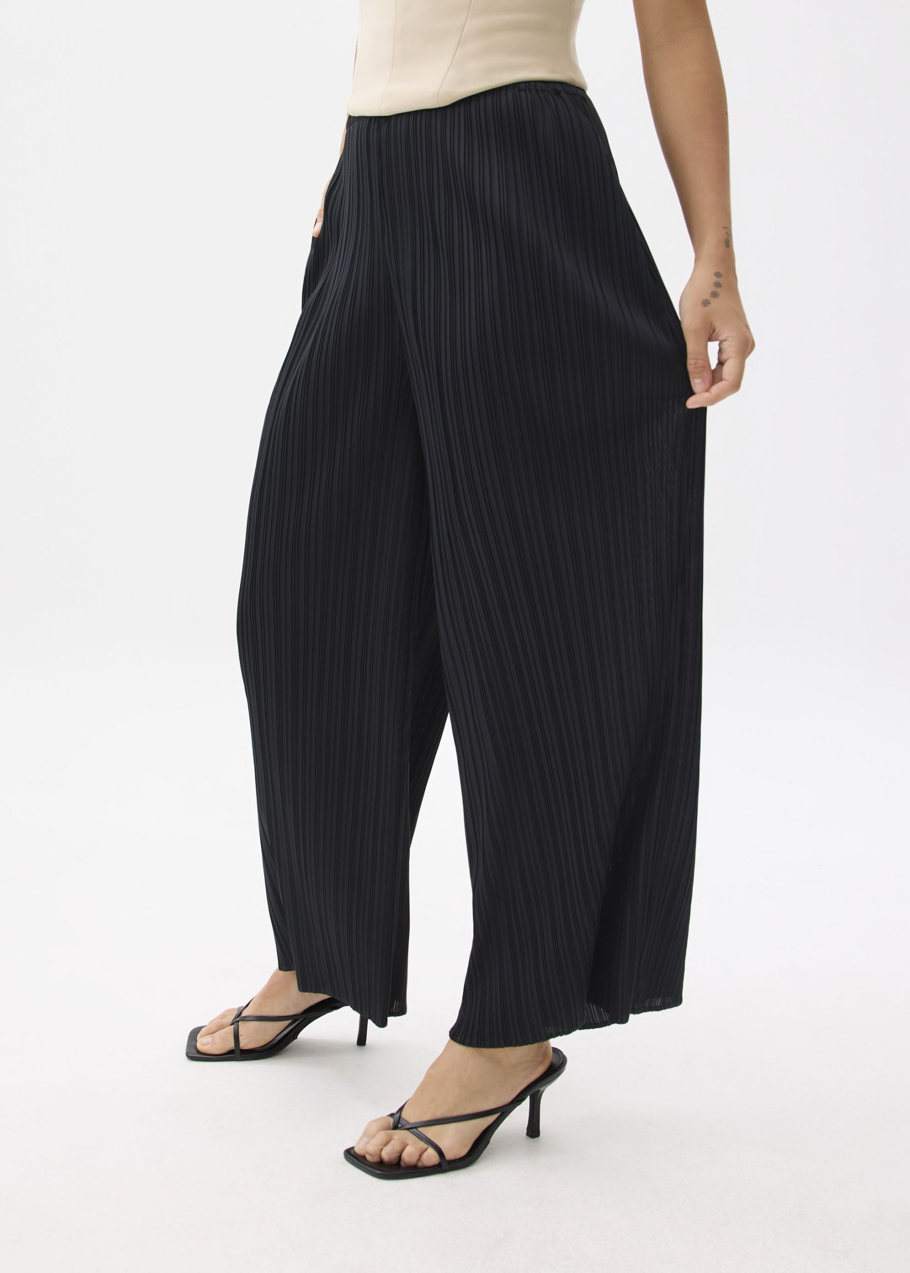 Leggy??Anh Plissé Wide Leg Pants - Image 5