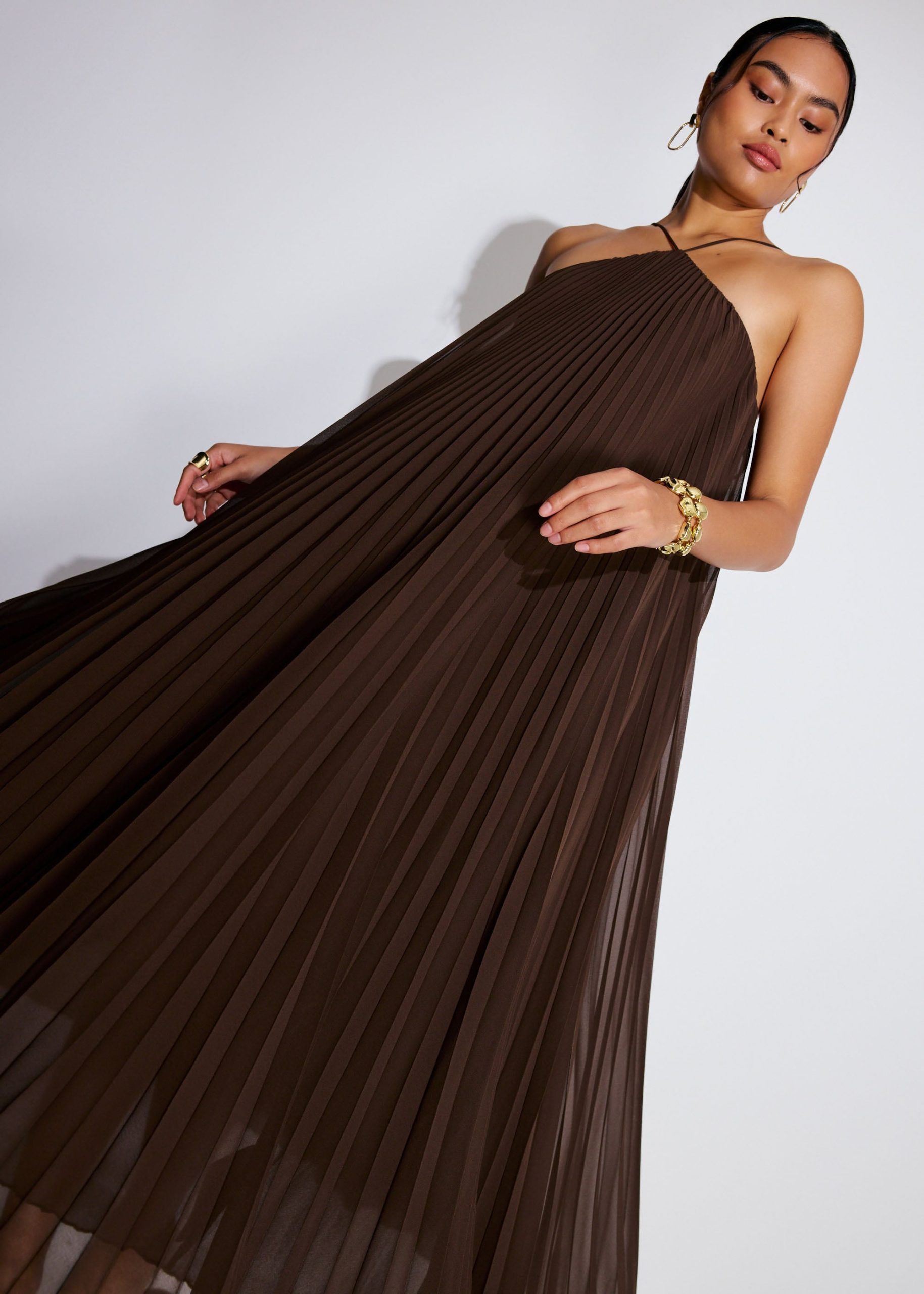 Pleated Halter Trapeze Maxi Dress - Image 12