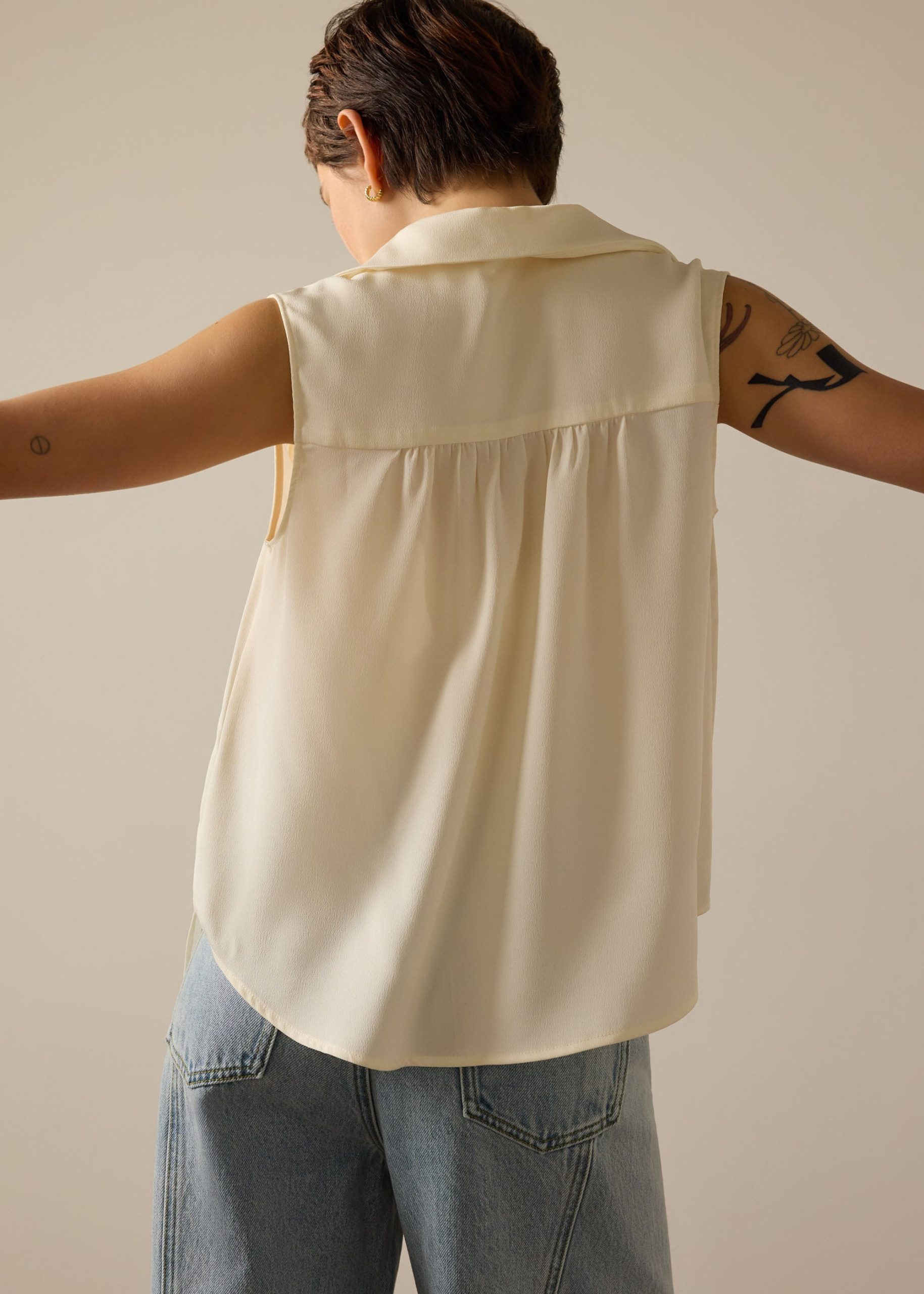 Ariska Detachable Sash Crepe Satin Collared Blouse - Image 11