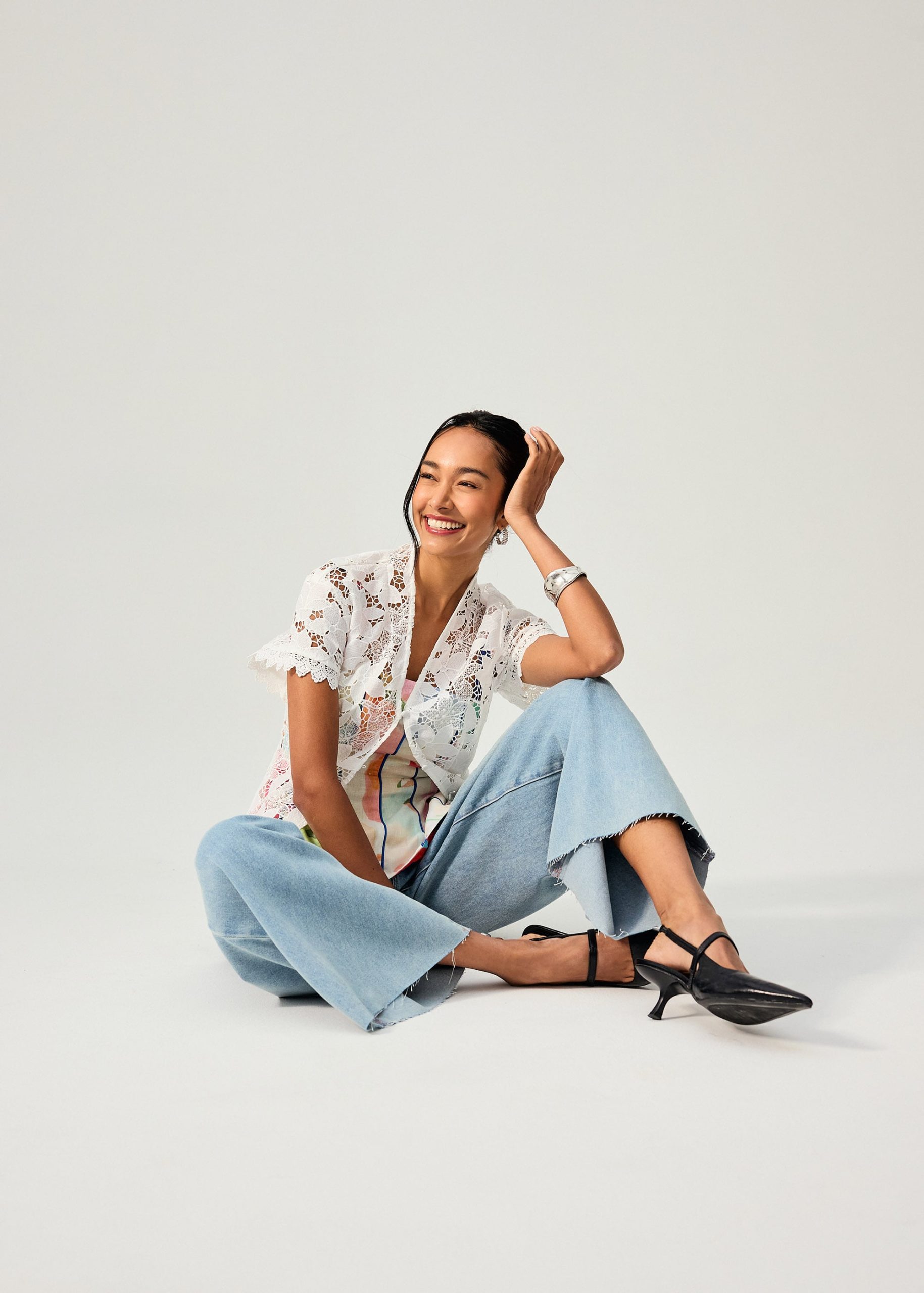 Floral Lace Kebaya Top - Image 4