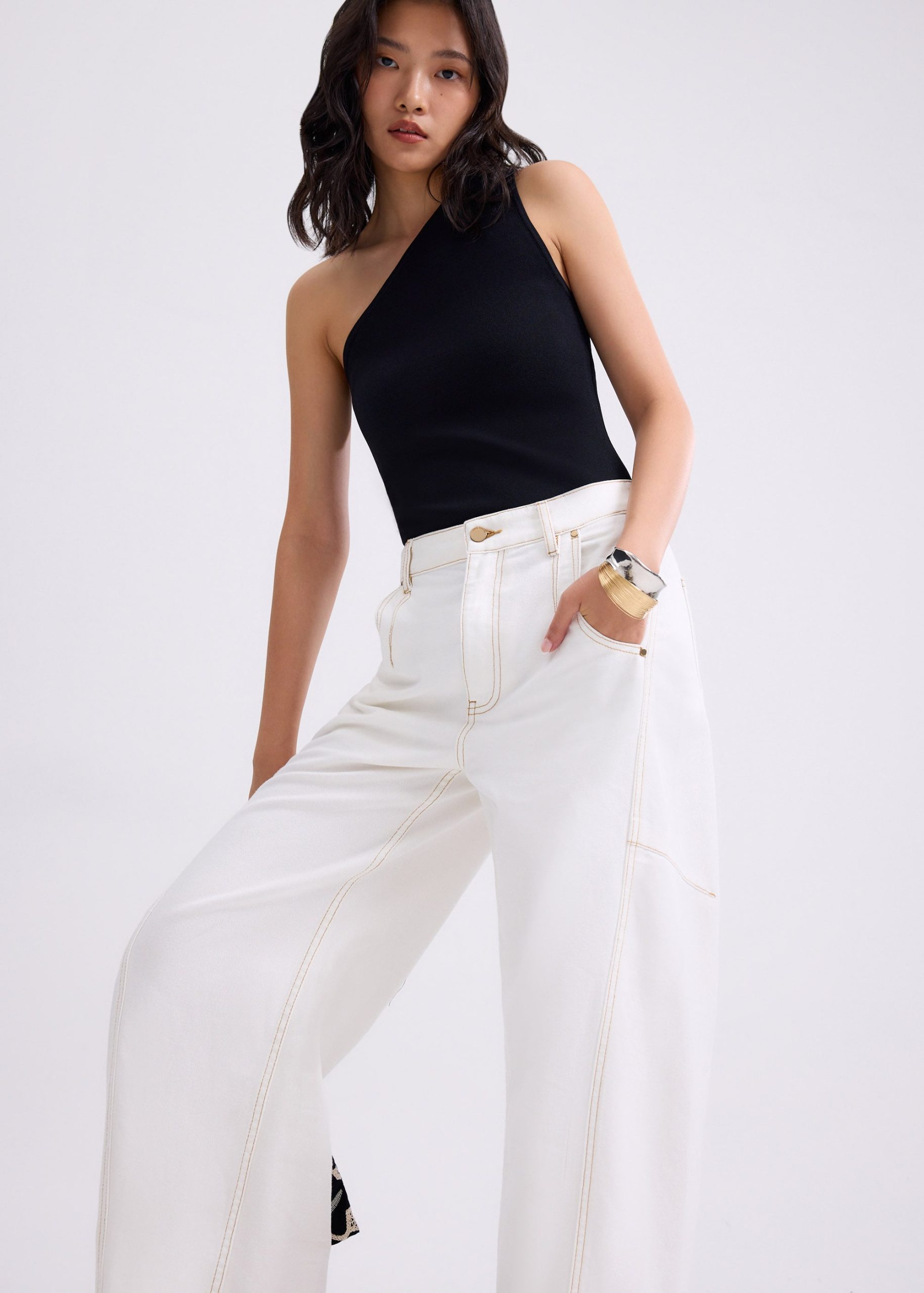 Vic Barrel Jeans - Image 3