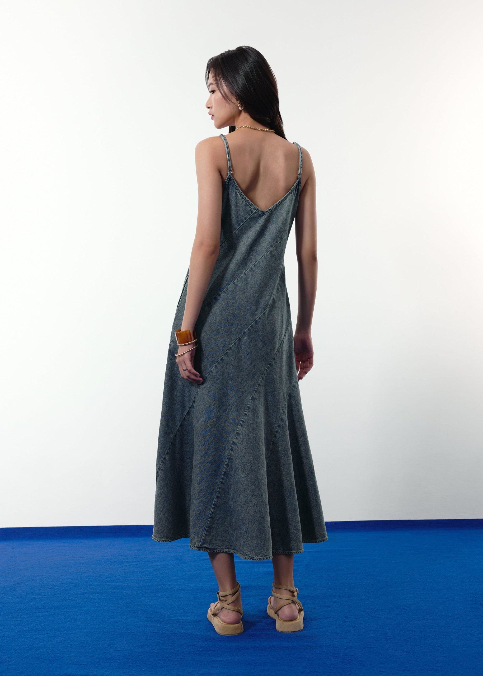 Acid Wash Denim V-neck A-line Midaxi Dress - Image 3