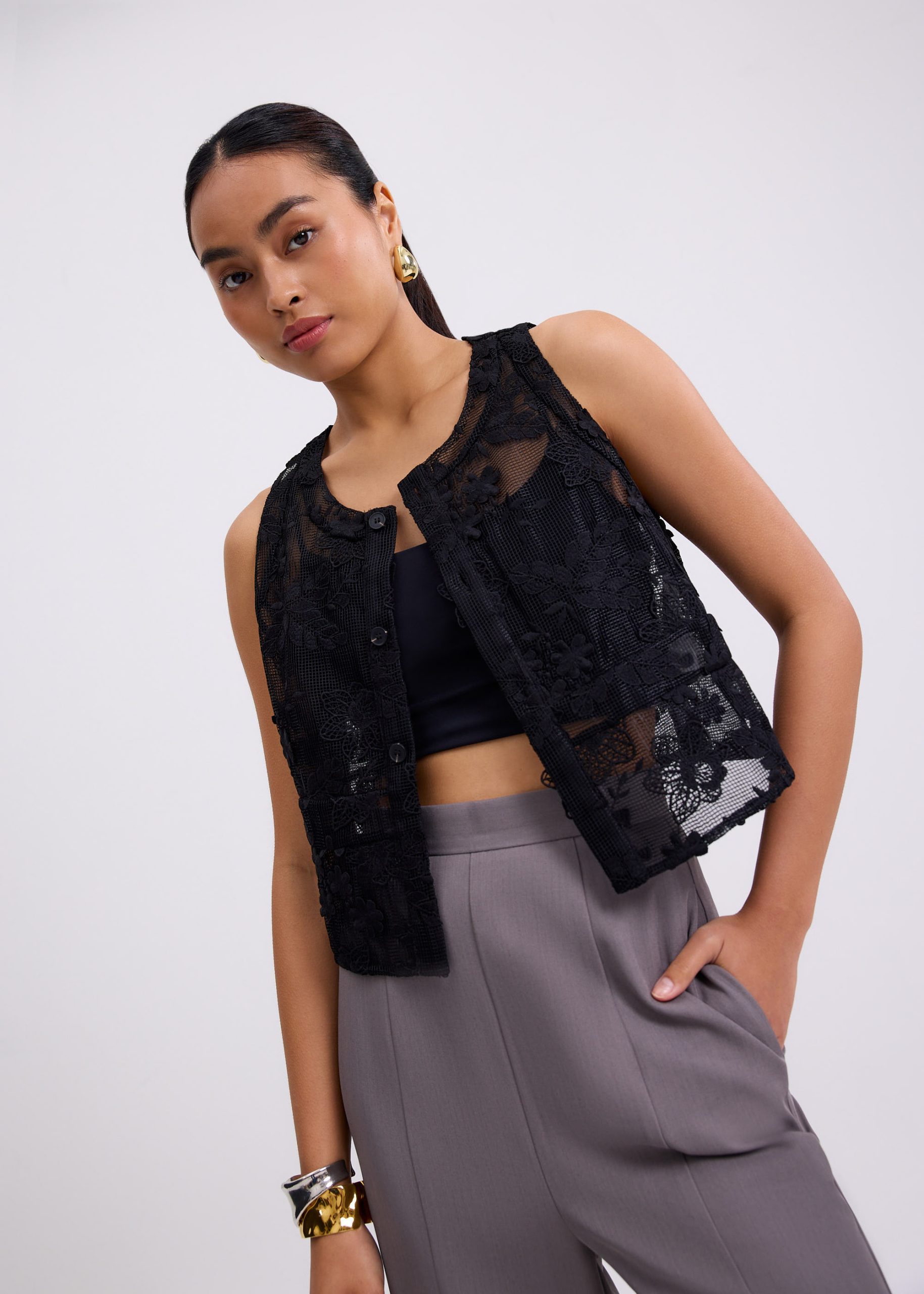 Lace Embroidery Boxy Crop Vest - Image 4