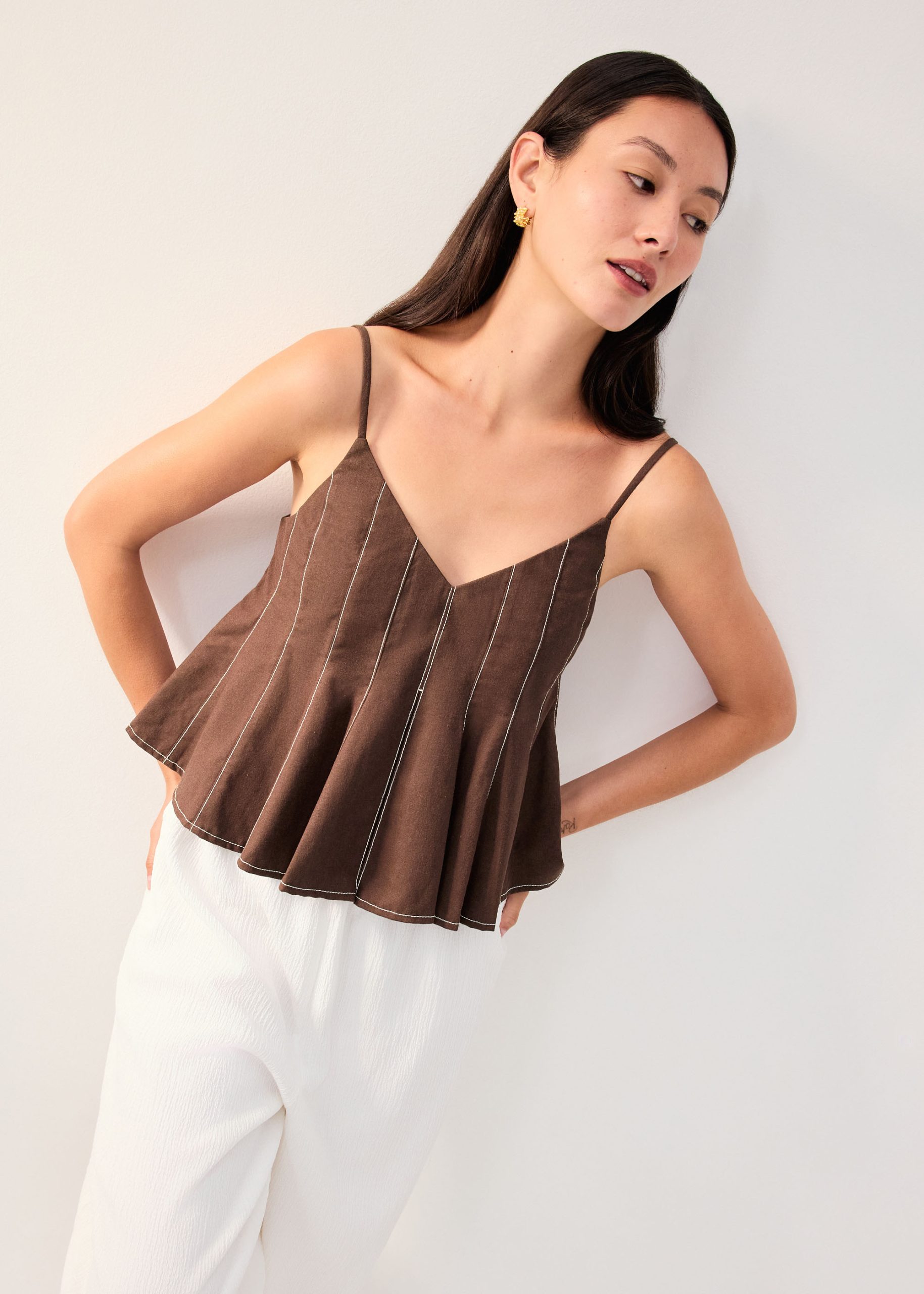 Contrast Stitch V-neck Peplum Camisole Top - Image 18