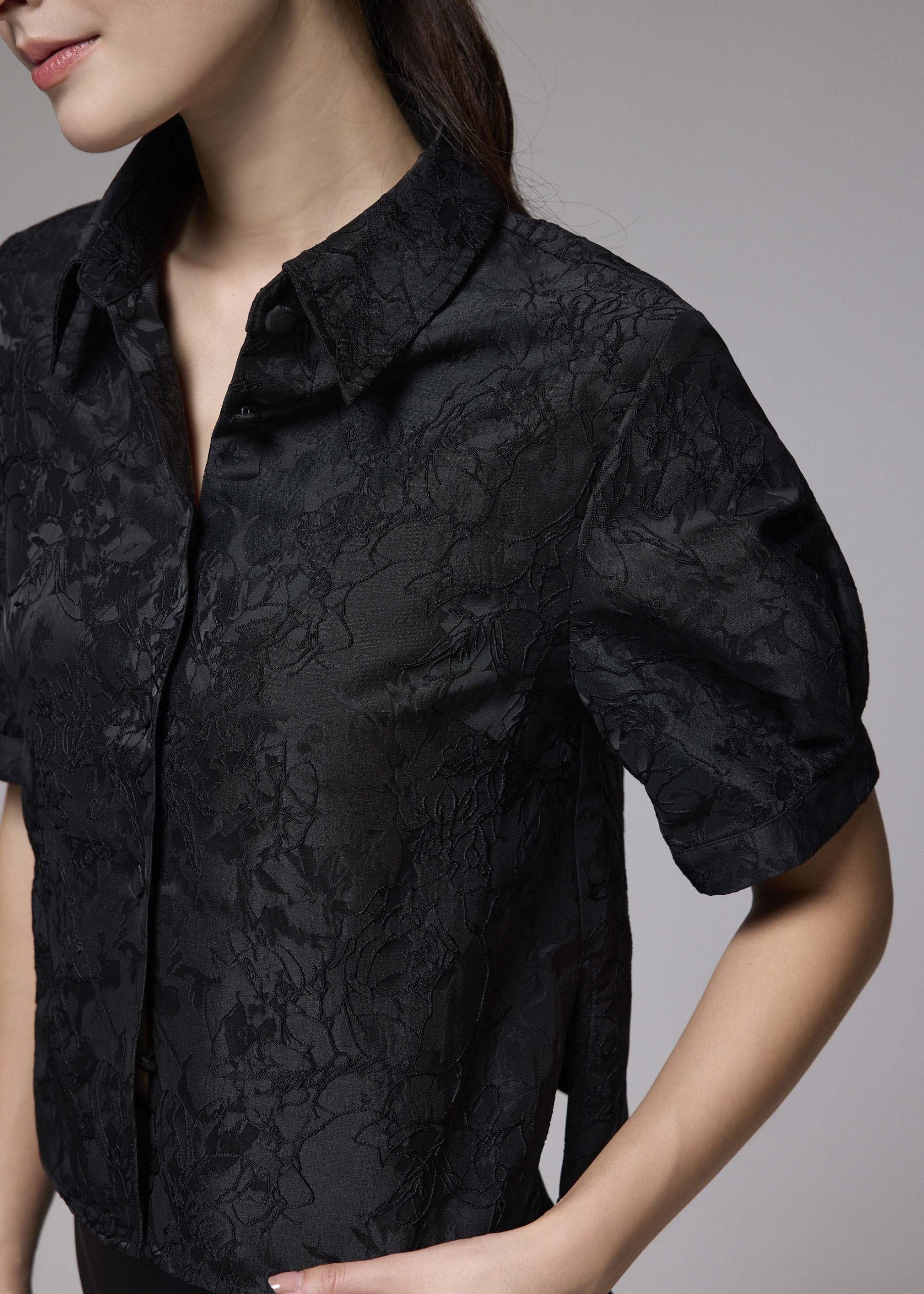 Brocade Collared Puff Sleeve Top - Image 2