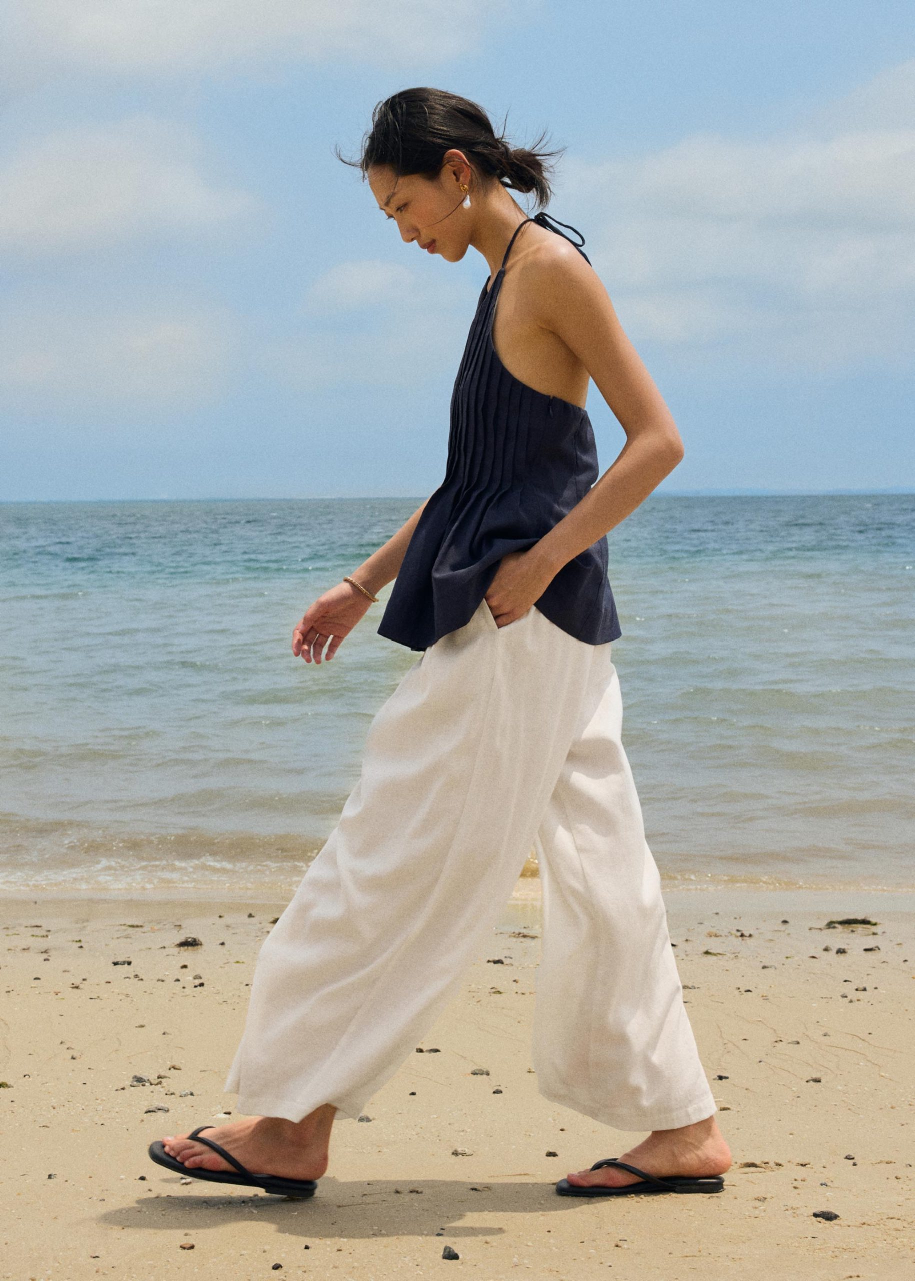 Pleated Wide Leg Pants - Image 8