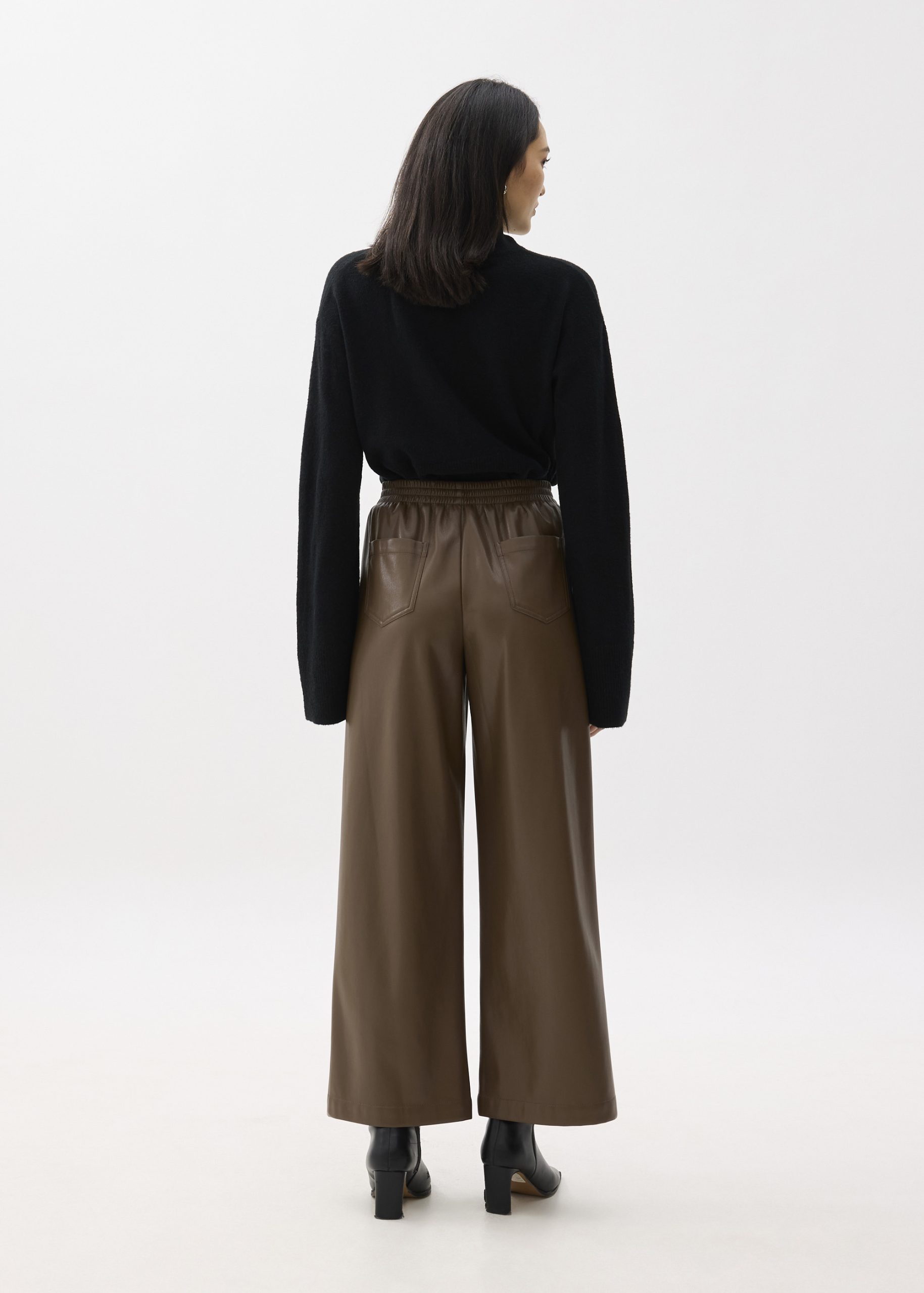 Leggy??Elastic High Waist Vegan Leather Wide Leg Pants - Image 5