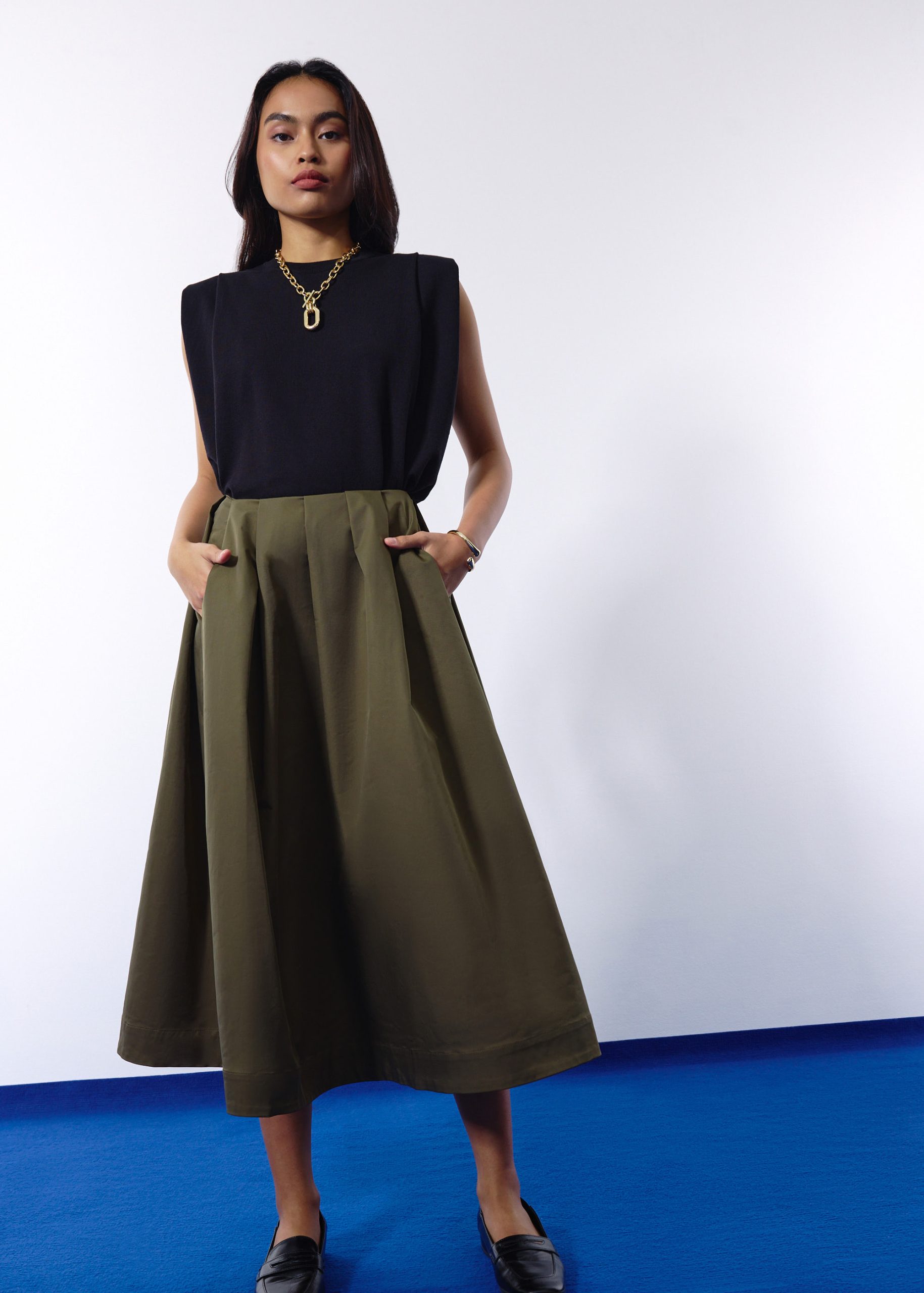 Nycha Taffeta Pleated Flare Midaxi Skirt - Image 11