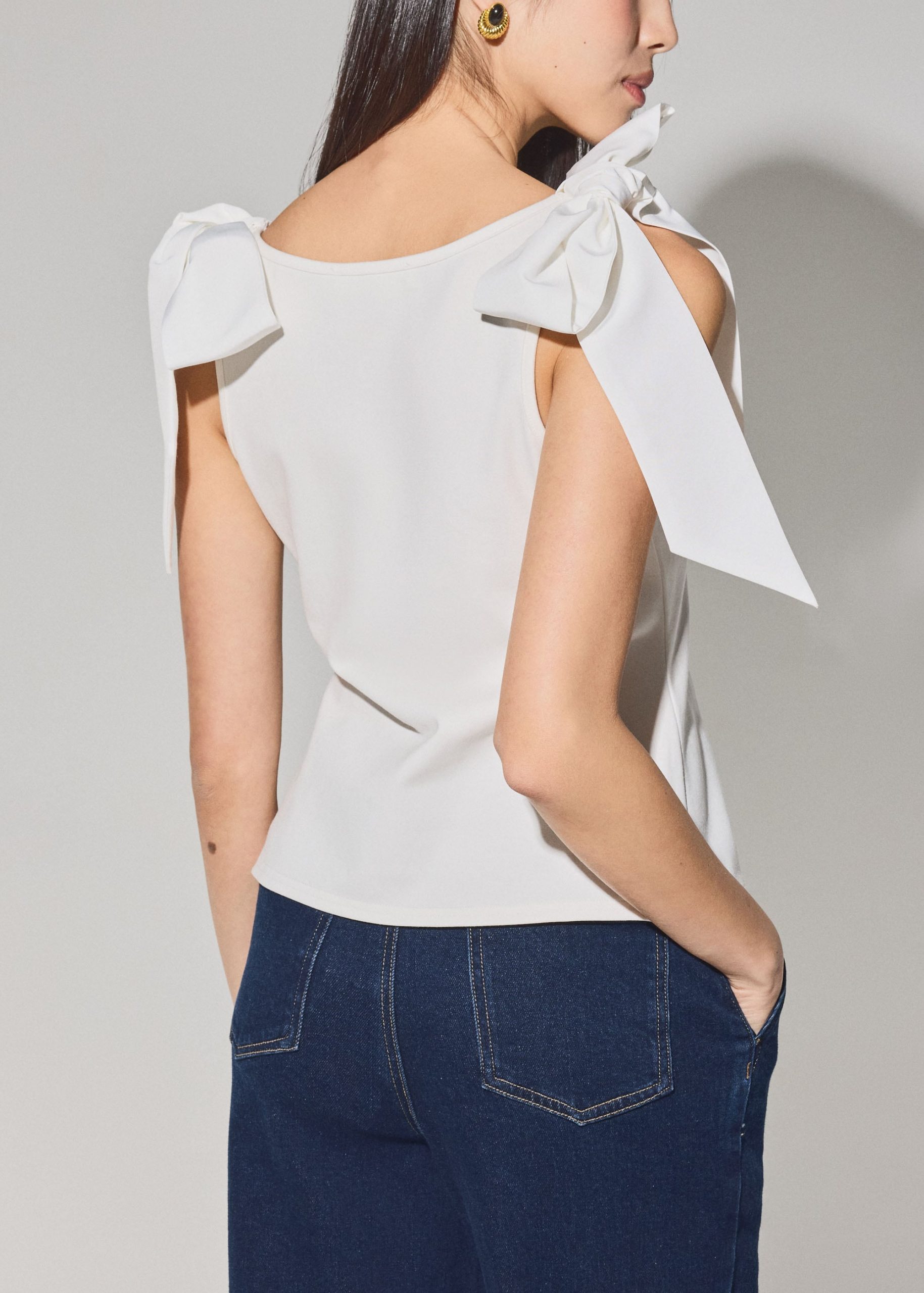 Ribbon Tie Scoop Neck Fitted Top - Image 13