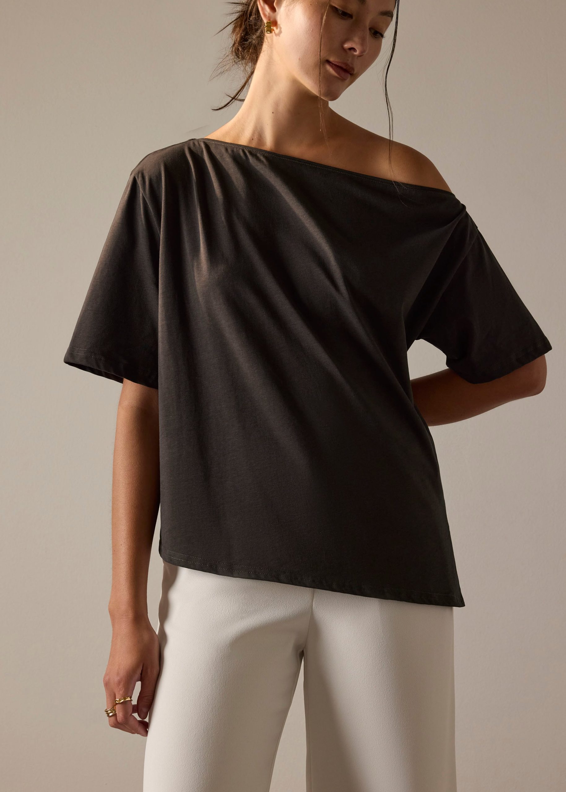 Jersey Relaxed Asymmetric Tee - Image 8