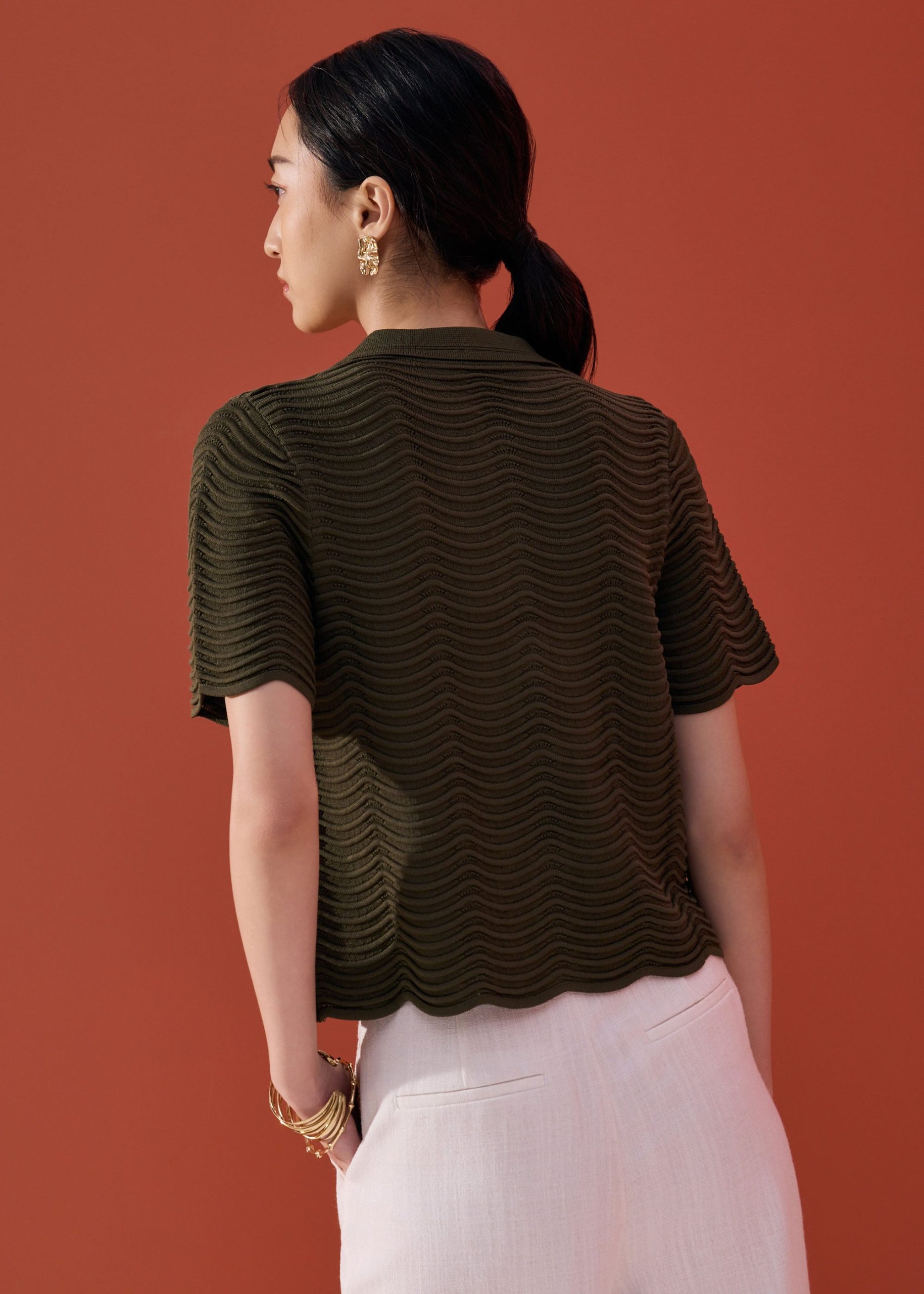 Wavy Knit Collared Boxy Cardigan - Image 17