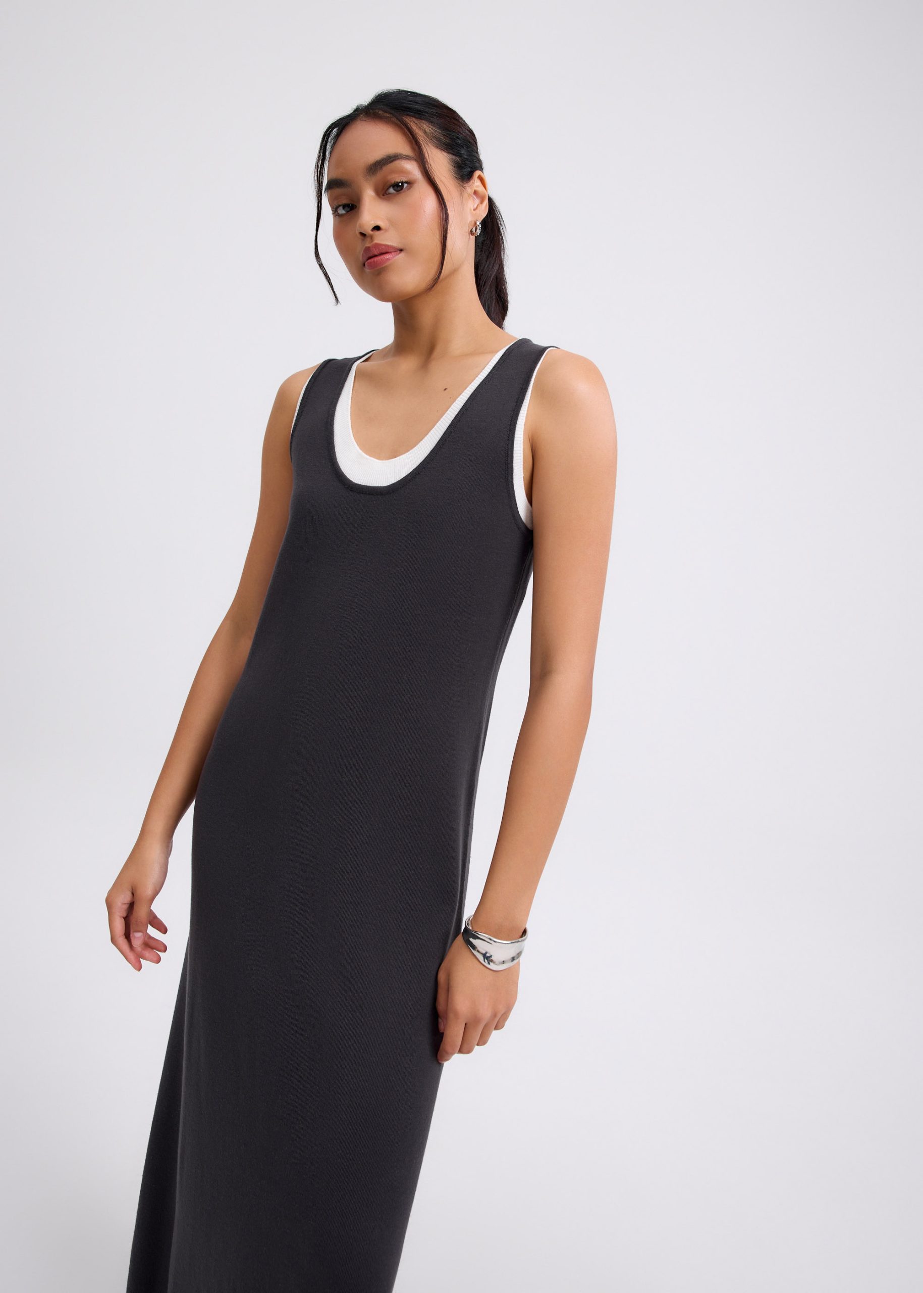 Layered Knit Scoop Neck A-line Midaxi Dress - Image 10