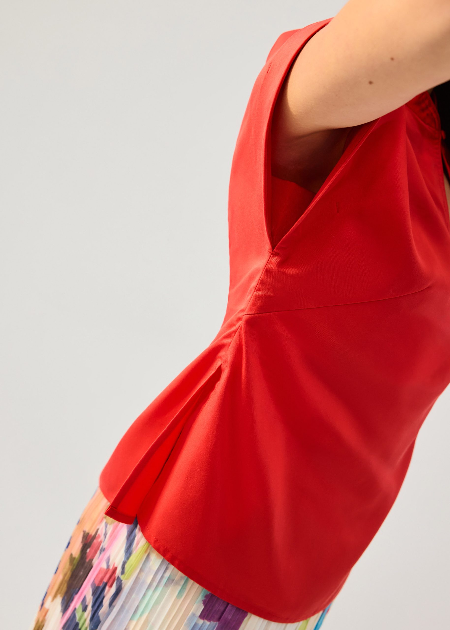 Lyocell Mandarin Collar Drop Shoulder Top - Image 2