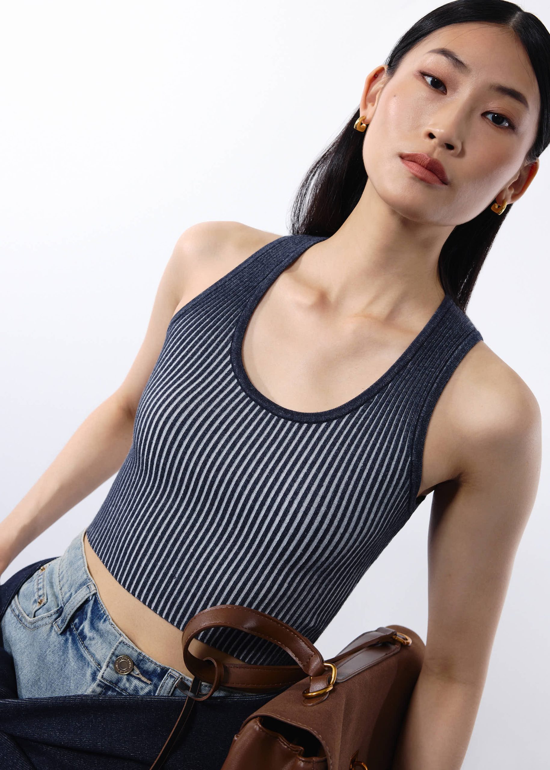 Duo Knit Scoop Neck Crop Tank Top - Image 8