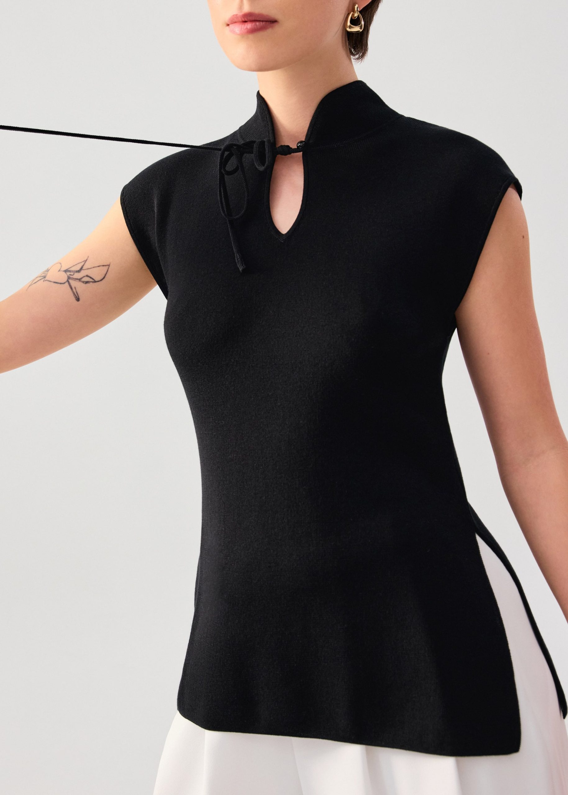 Tiffy Mandarin Collar Fitted Top - Image 2