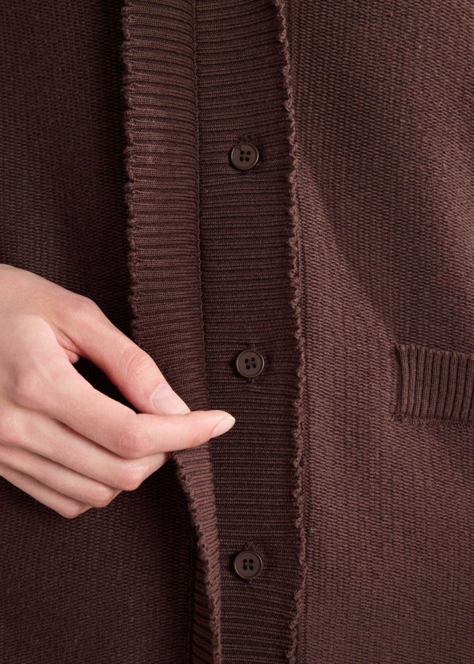 Oversized Knit Vest - Image 11