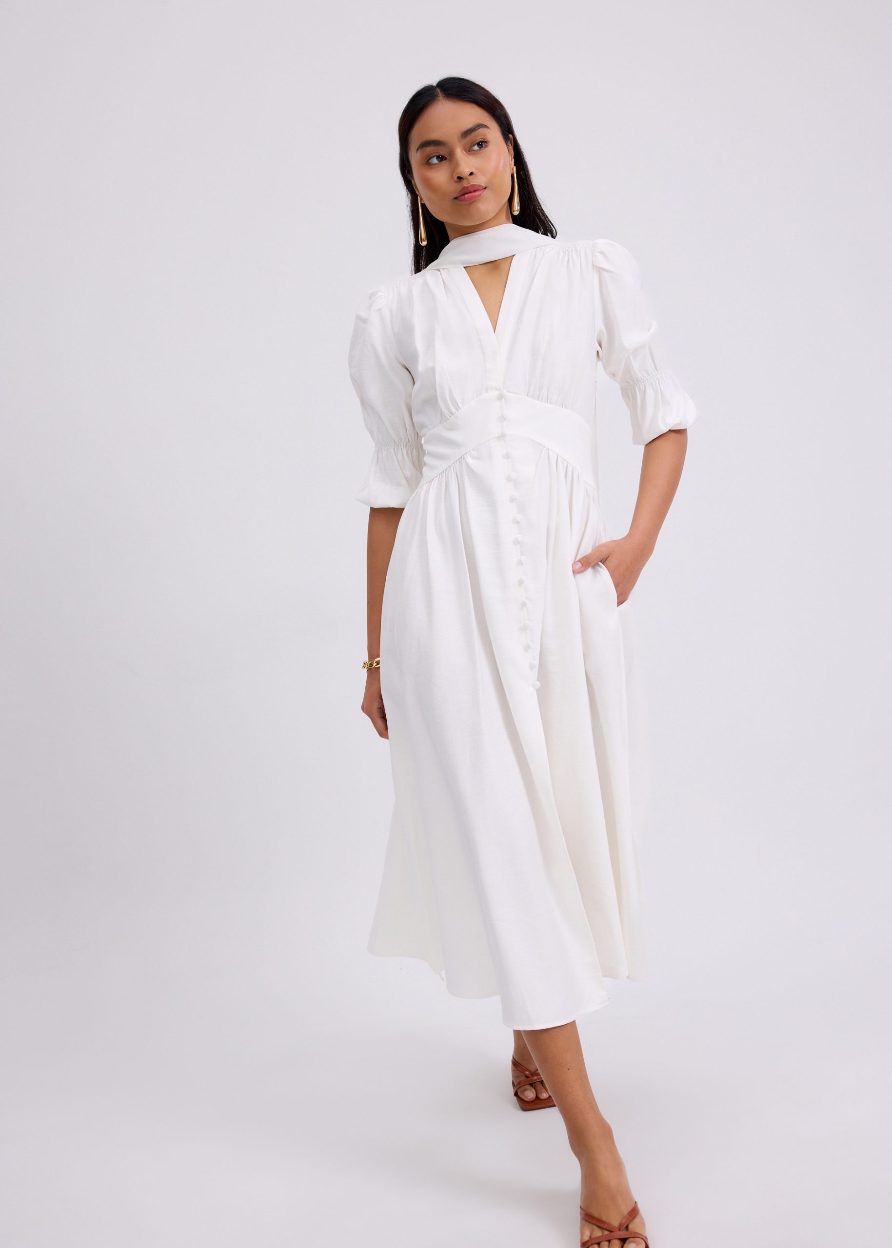 V-neck Puff Sleeve Fit & Flare Midaxi Dress in Garden City Blooms - Image 14