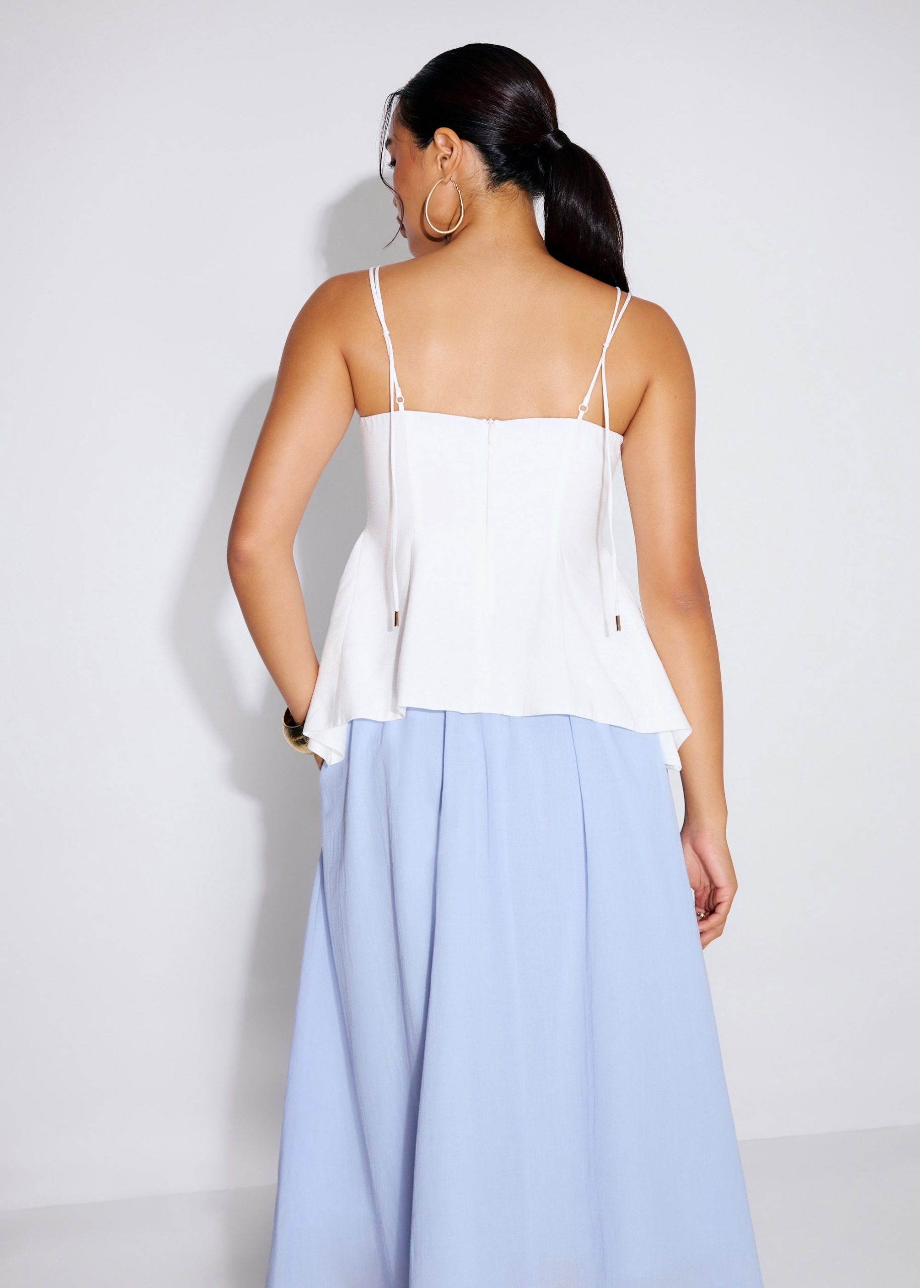Textured Panelled V-neck Peplum Top - Image 7