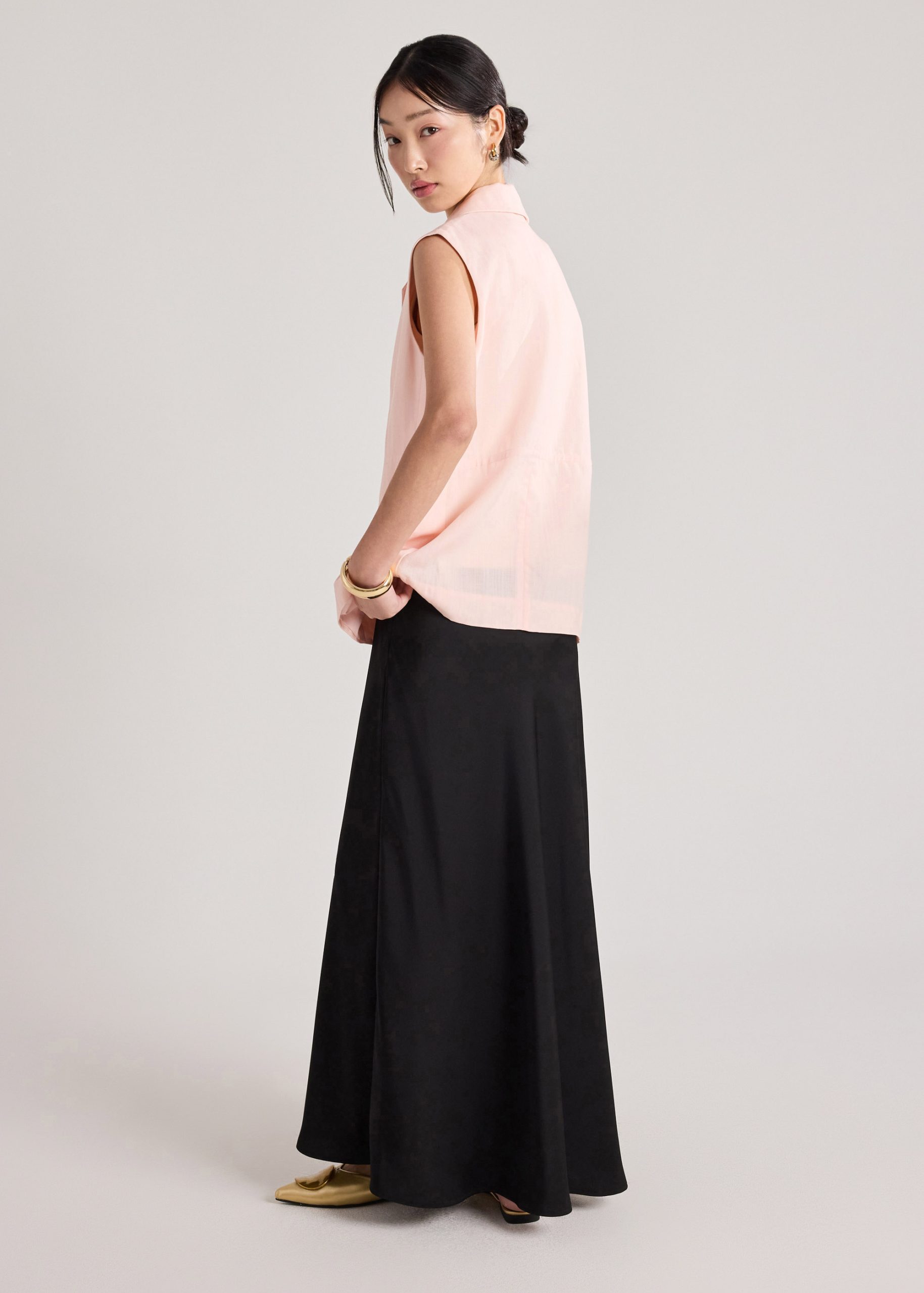 Premium Linen Vest - Image 3
