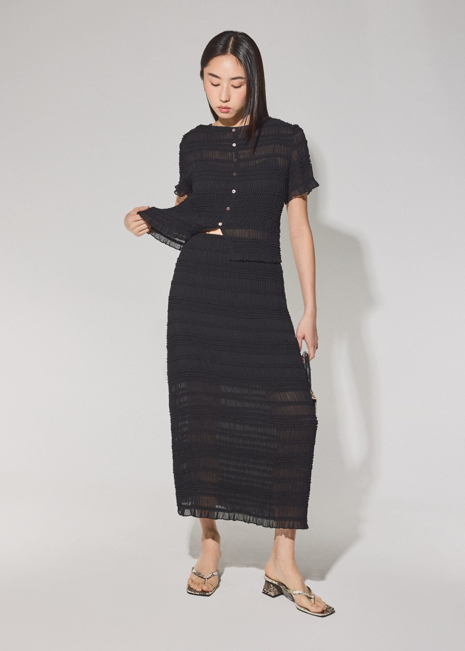 Elastic Sheer Crinkled Column Midaxi Skirt - Image 2