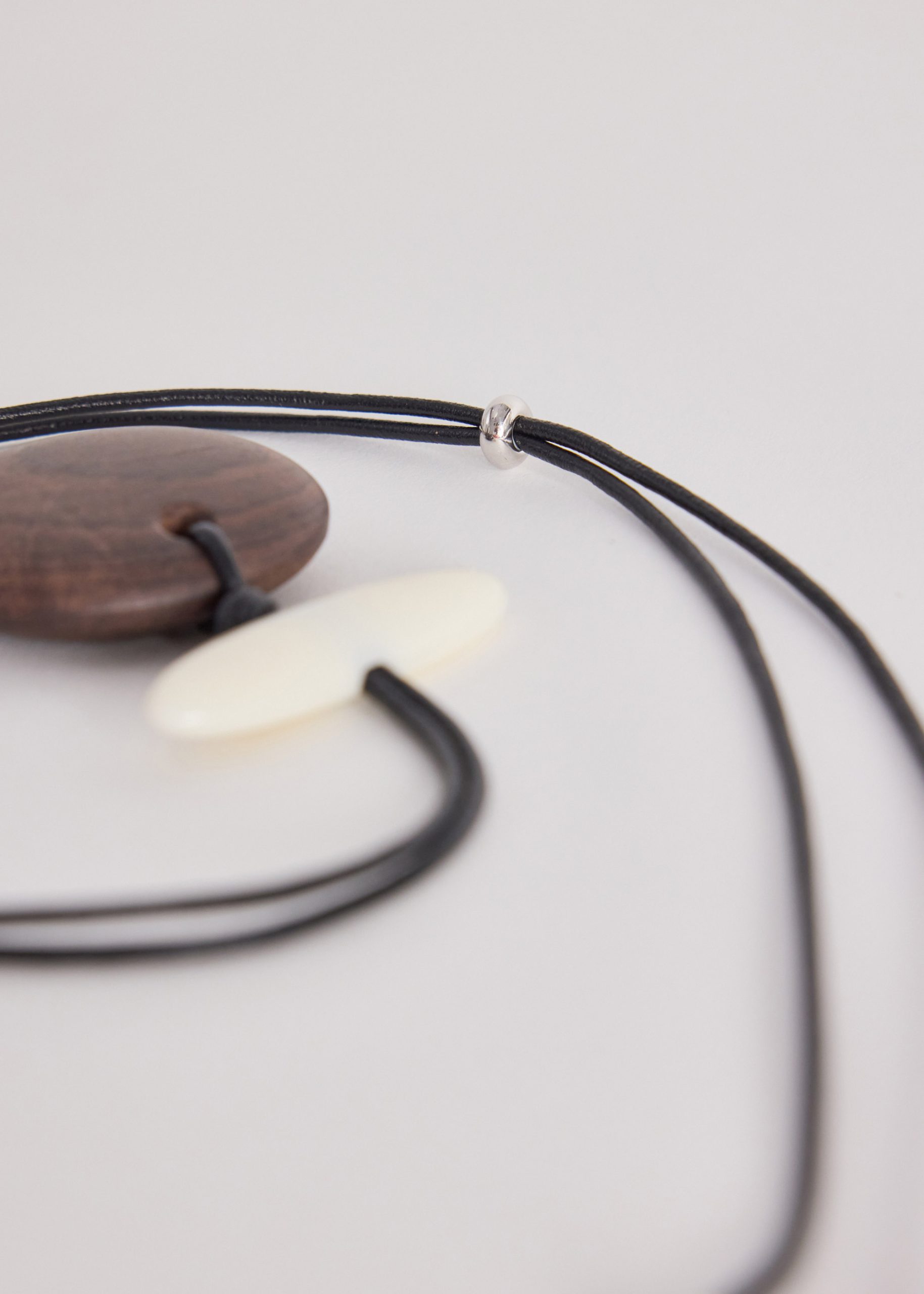 Resin Pendant Necklace - Image 3