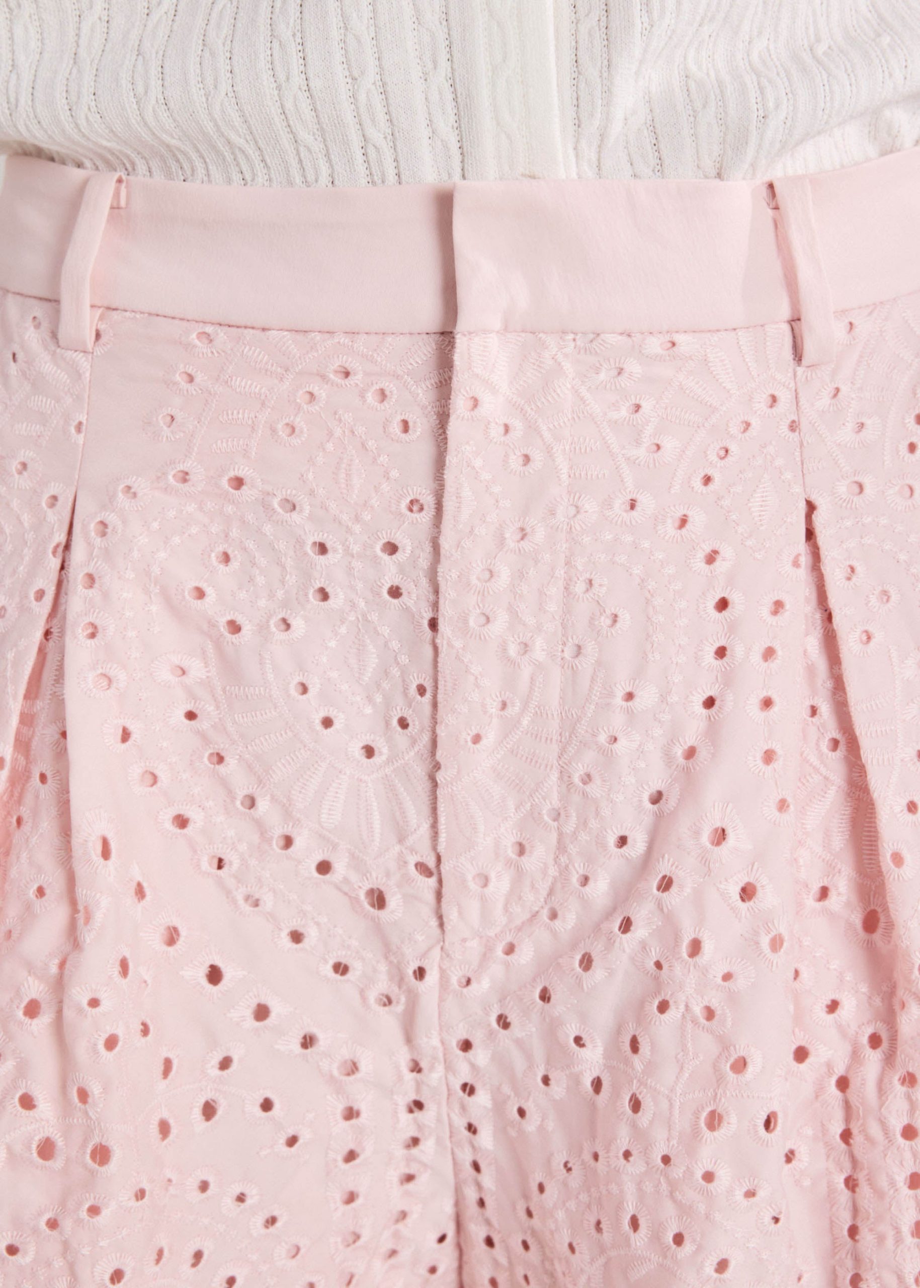 Tailored Bermuda Shorts in Soft Breeze Broderie - Image 25