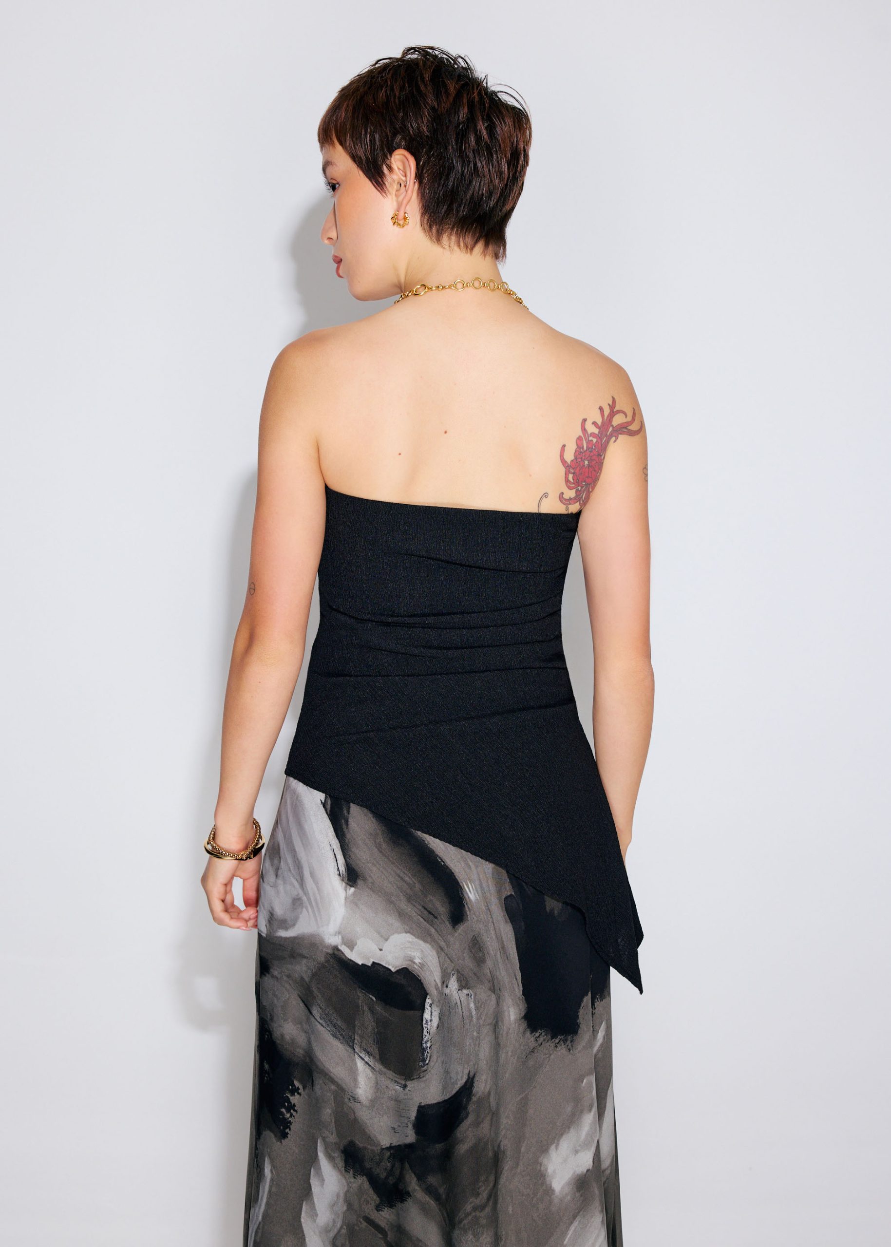 BraFree by LB Textured Asymmetric Hem Tube Top - Image 5