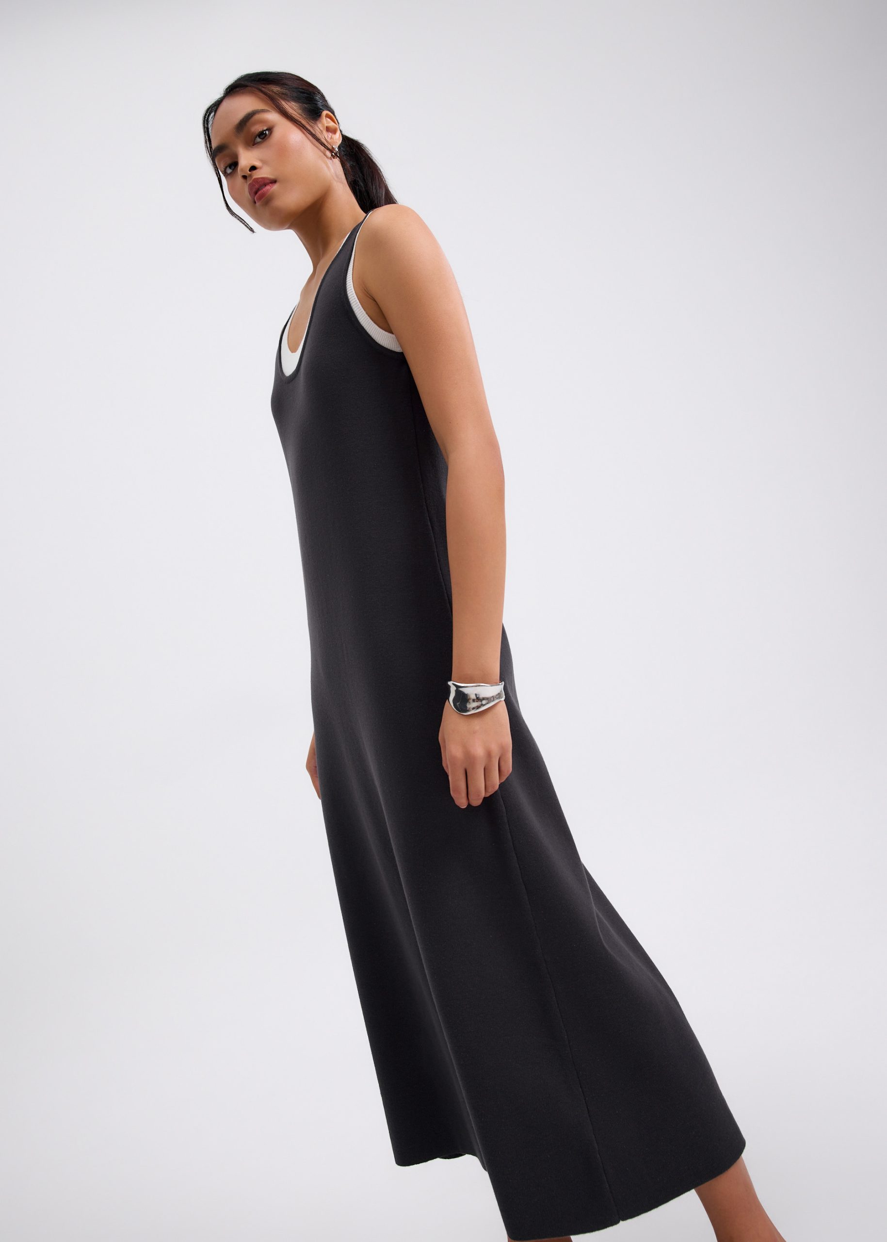 Layered Knit Scoop Neck A-line Midaxi Dress - Image 8