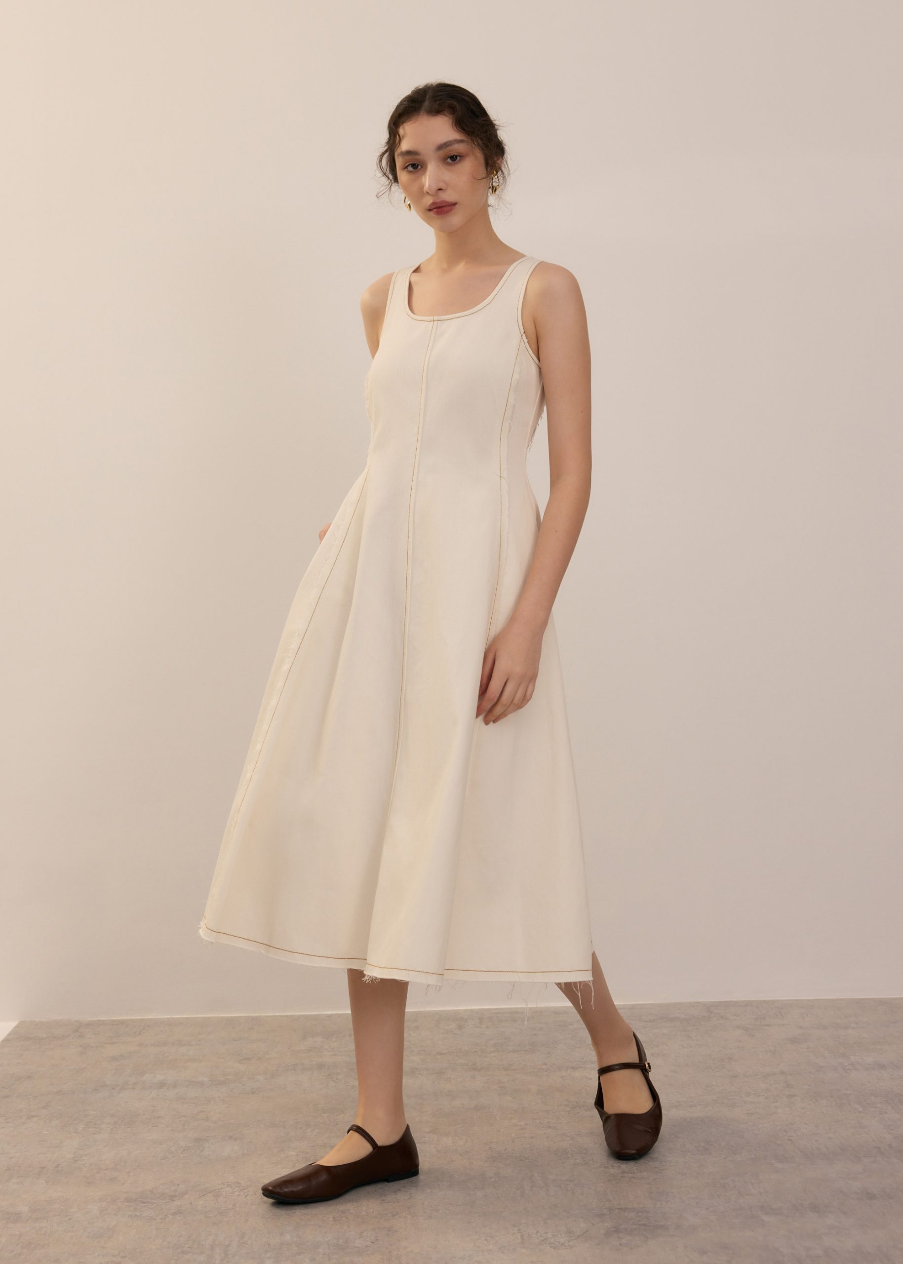 Denim Scoop Neck Midi Dress - Image 10