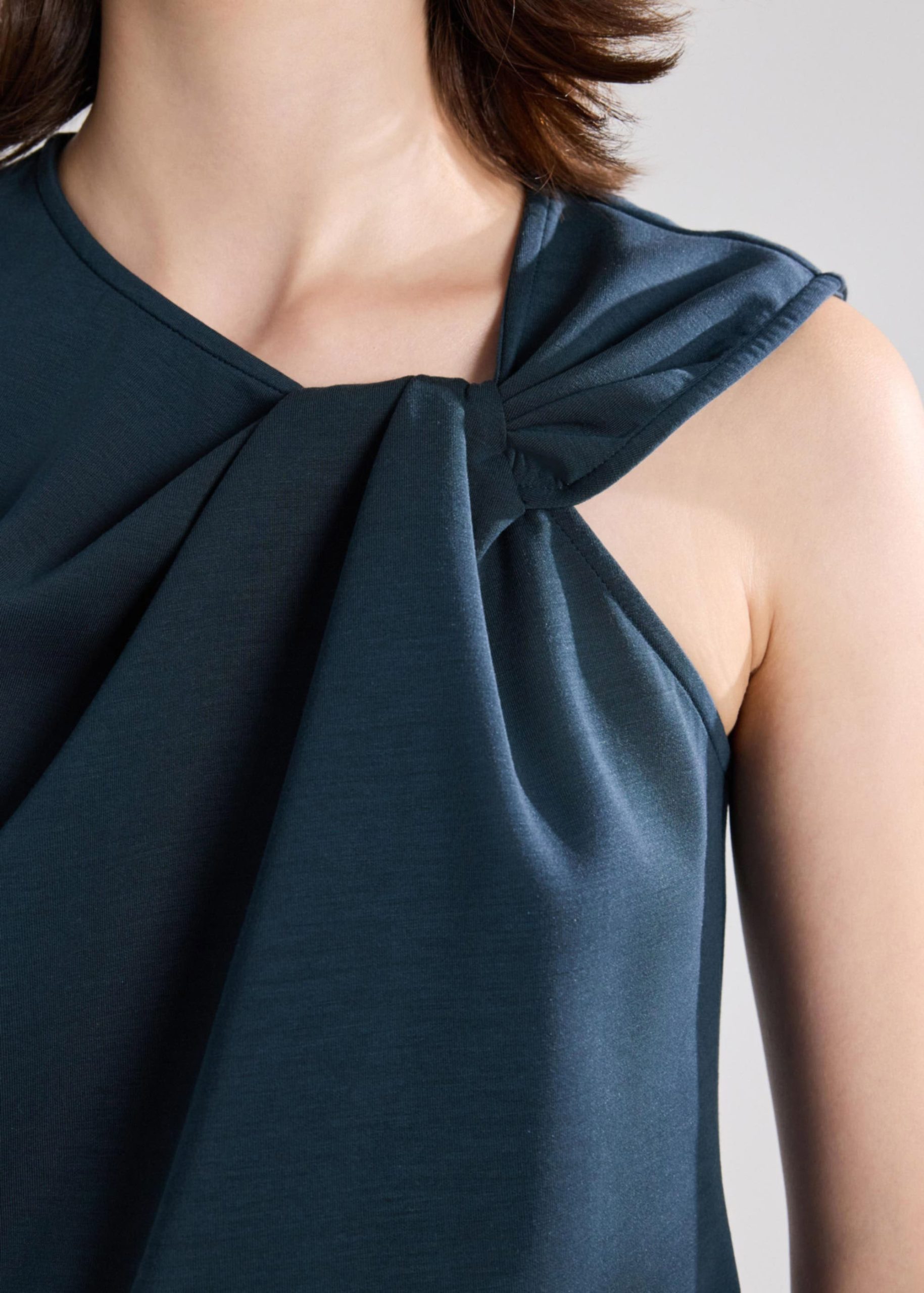 Jersey Asymmetric Tee - Image 11