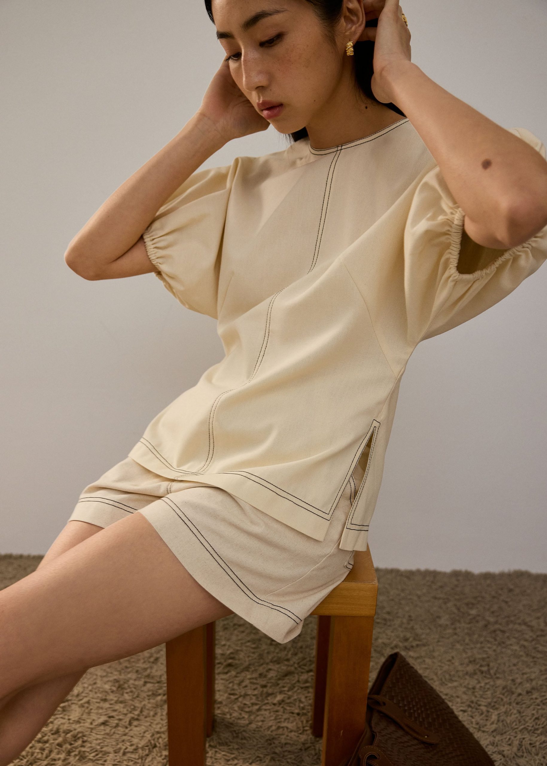 Round Neck Batwing Tunic Top
