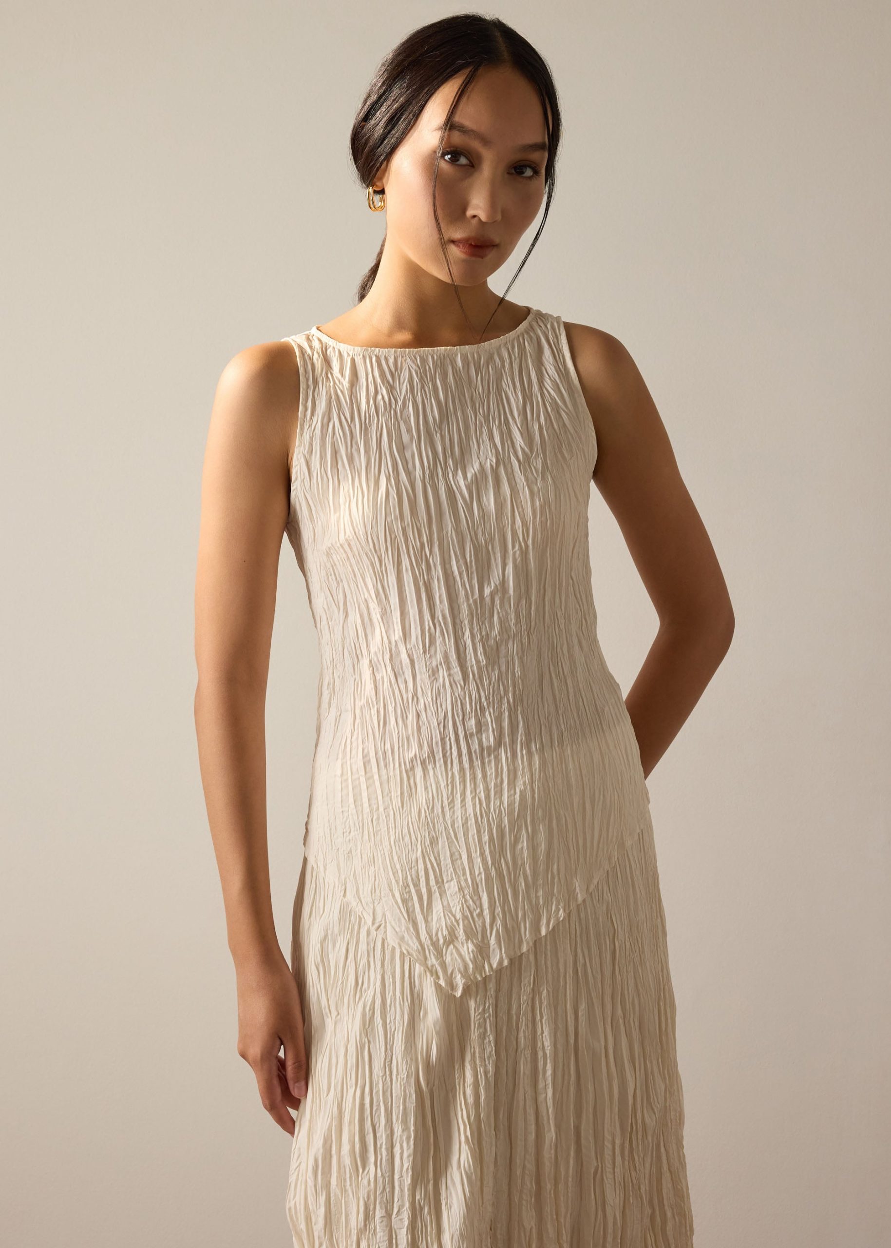 Joanne Crinkled Pleats Asymmetric Hem Top - Image 6