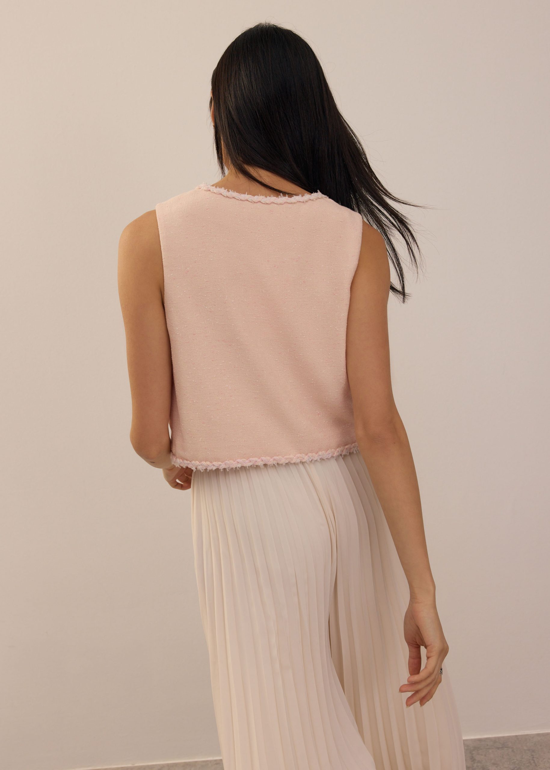 Tweed V-Neck Boxy Crop Vest - Image 17