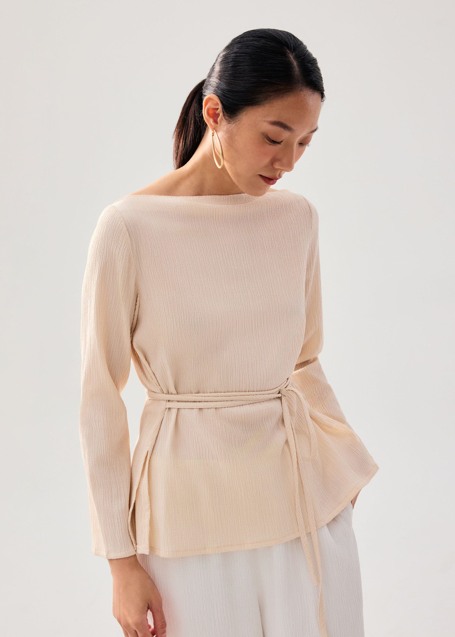 Sash Tie Crinkled Boat Neck Top - Image 12