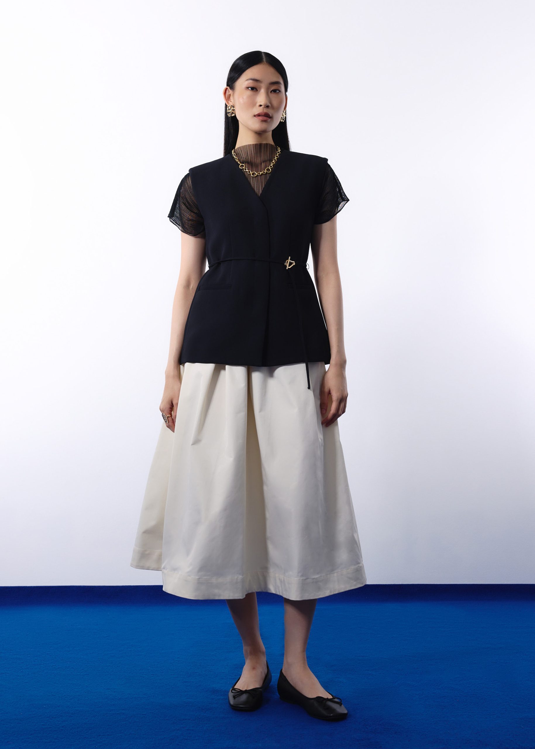 Ji-woo Relaxed Belted Shoulder Padded Crepe Longline Vest - Image 5