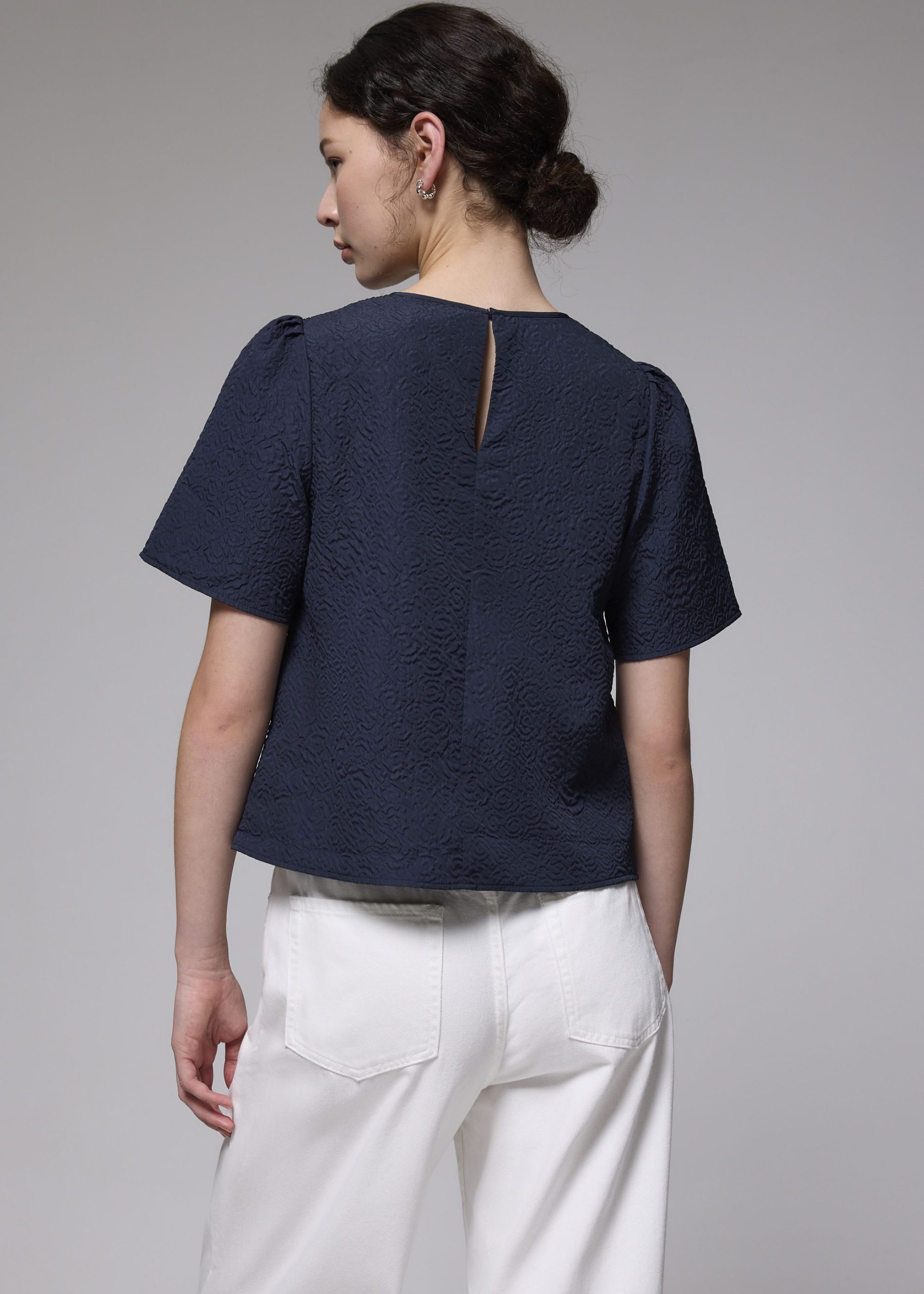 Embossed Jacquard Shell Top - Image 9