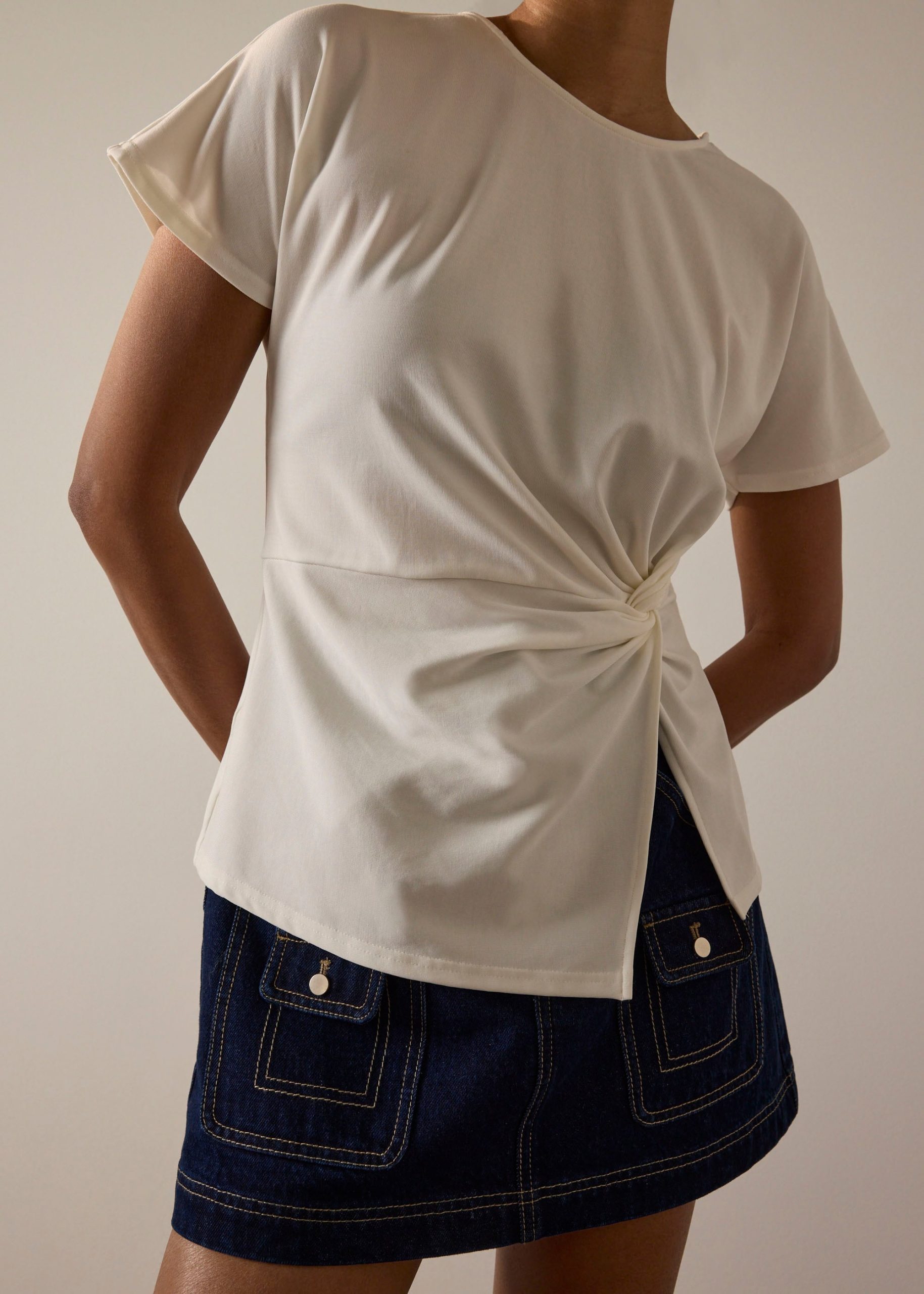 Jersey Twist Knot Long Tee - Image 7