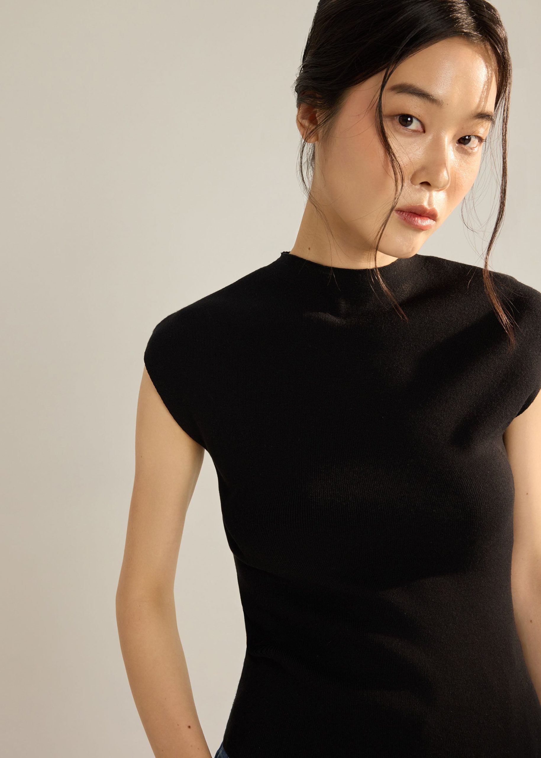 Huan Knit Mock Neck Top - Image 7