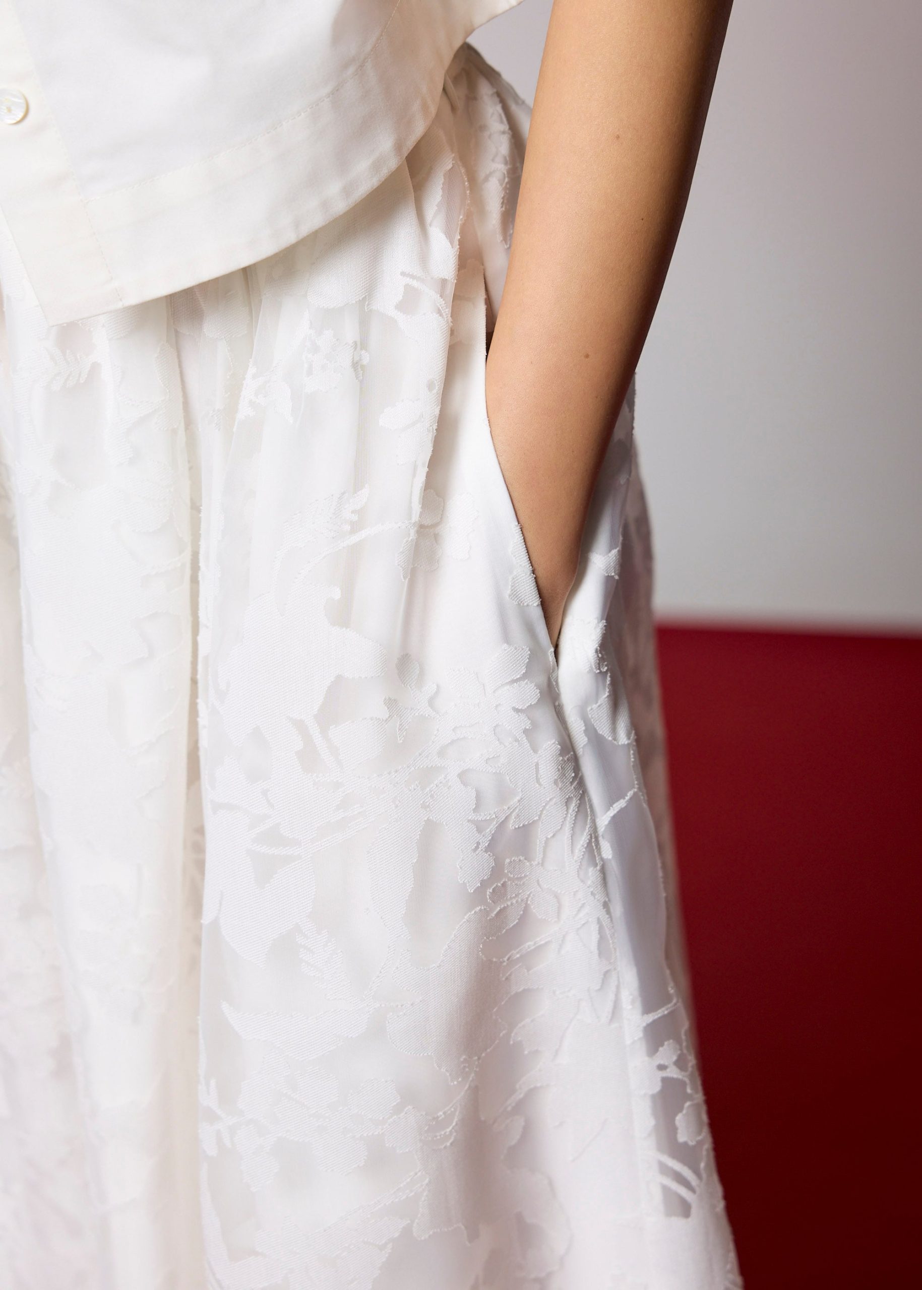 Elastic Jacquard High Waist Flare Maxi Skirt - Image 4
