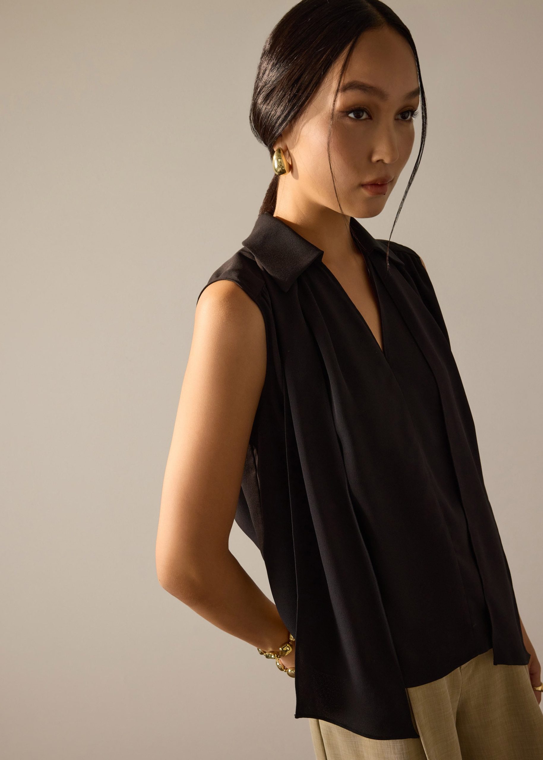 Ariska Detachable Sash Crepe Satin Collared Blouse - Image 4