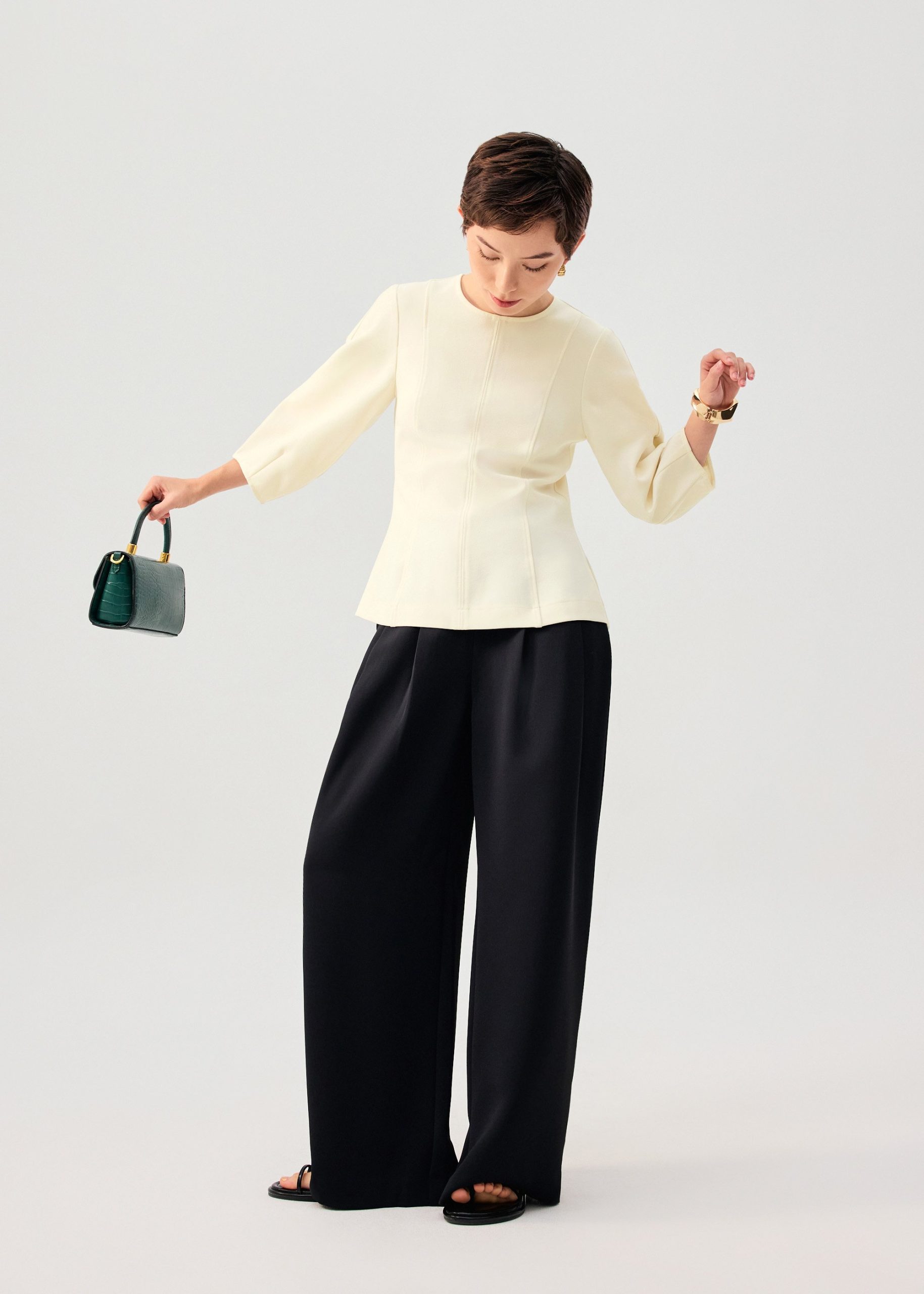 Eunice Panelled Round Neck Puff Sleeve Top - Image 9