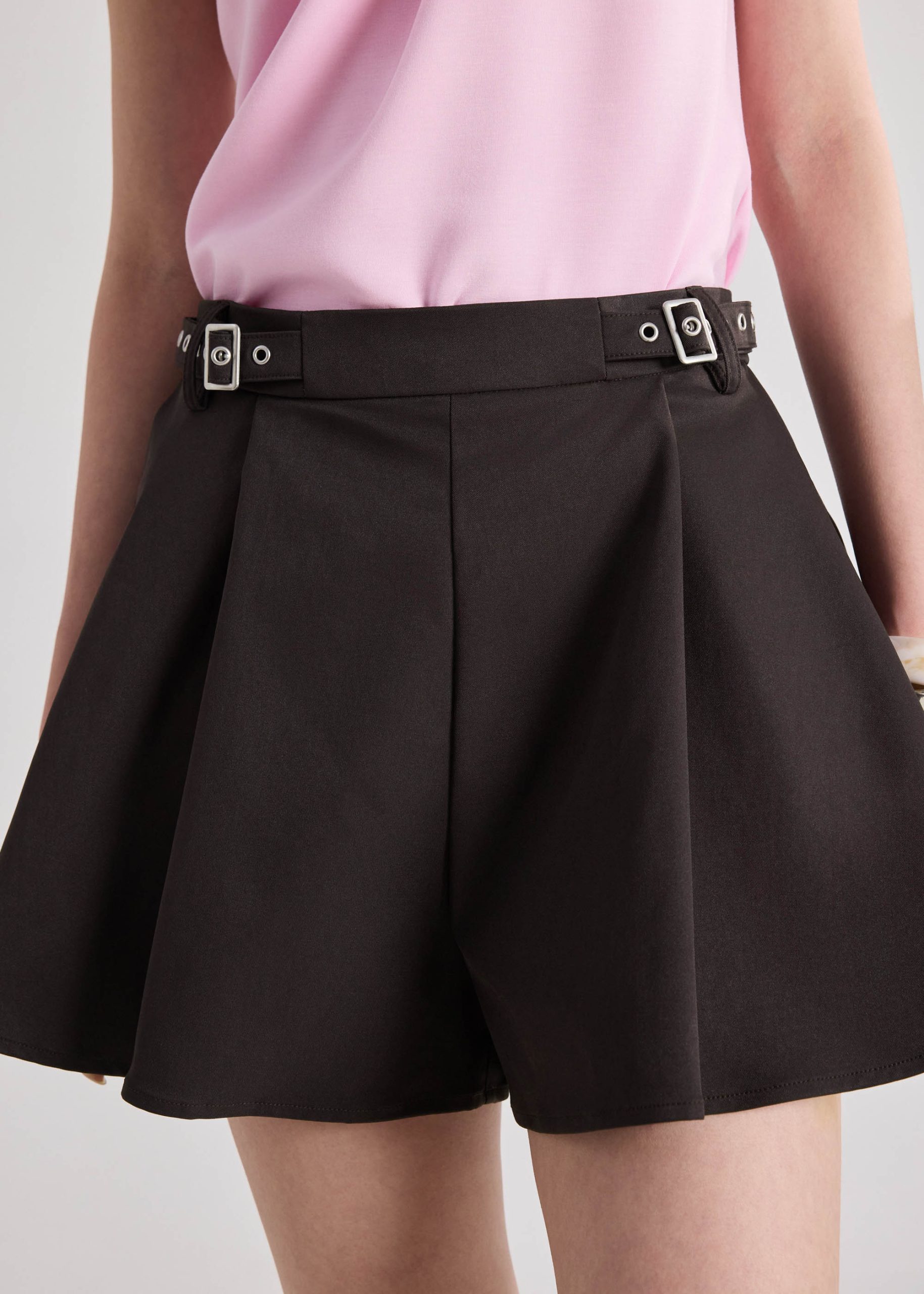 Buckle Belt Flare Shorts - Image 12