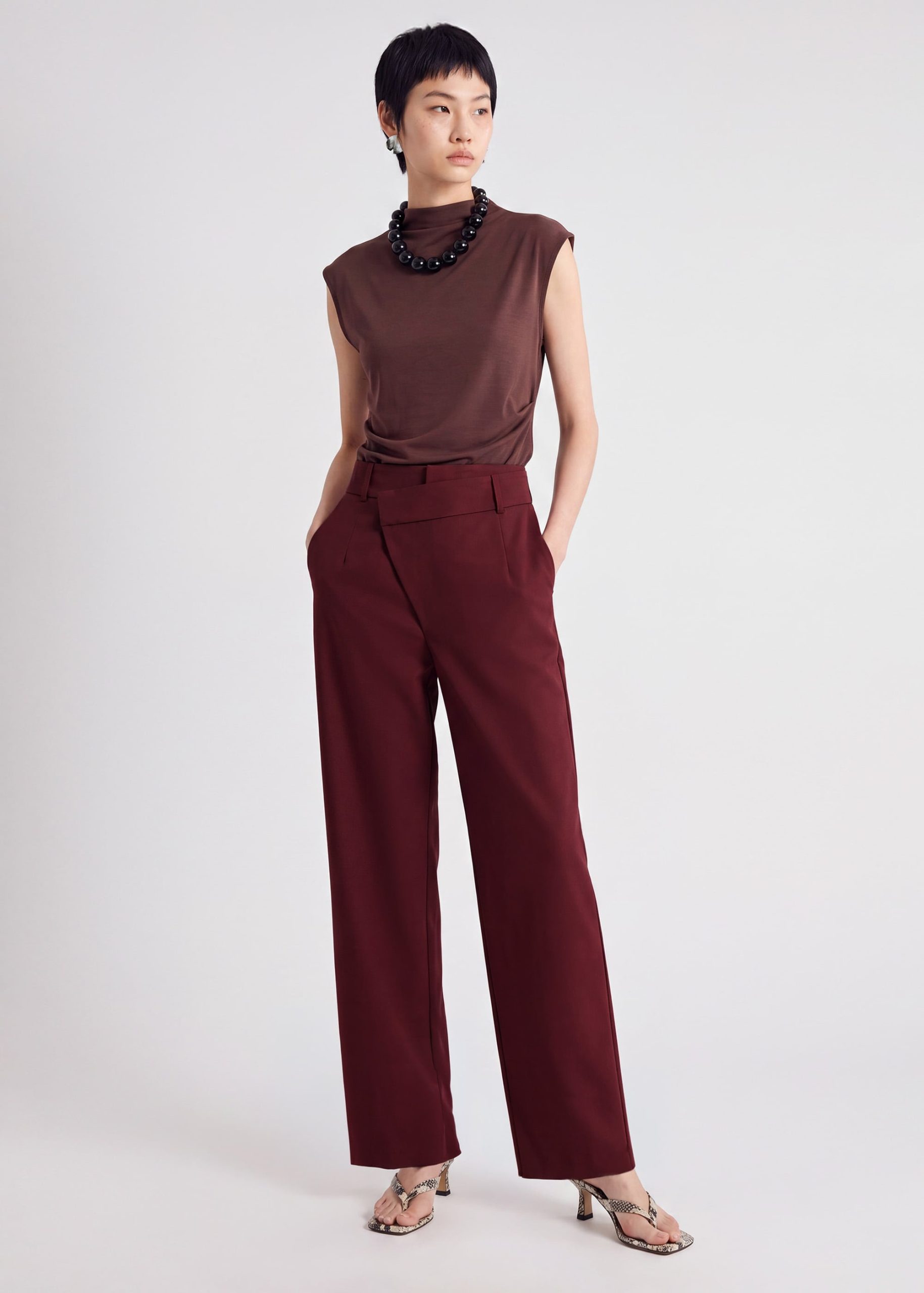 Leggy??Cross Over Pants - Image 9