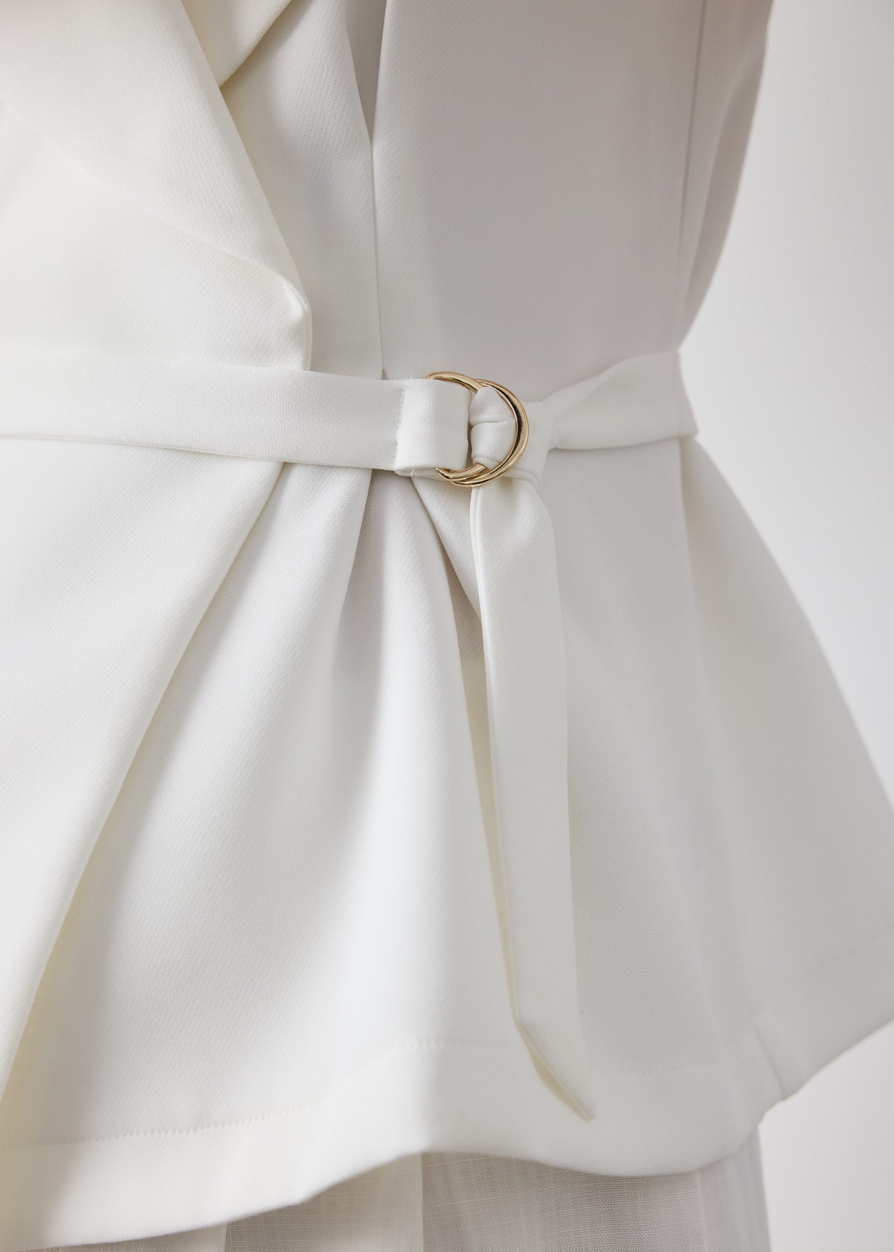 Aura V-neck Top With Belt - Image 12