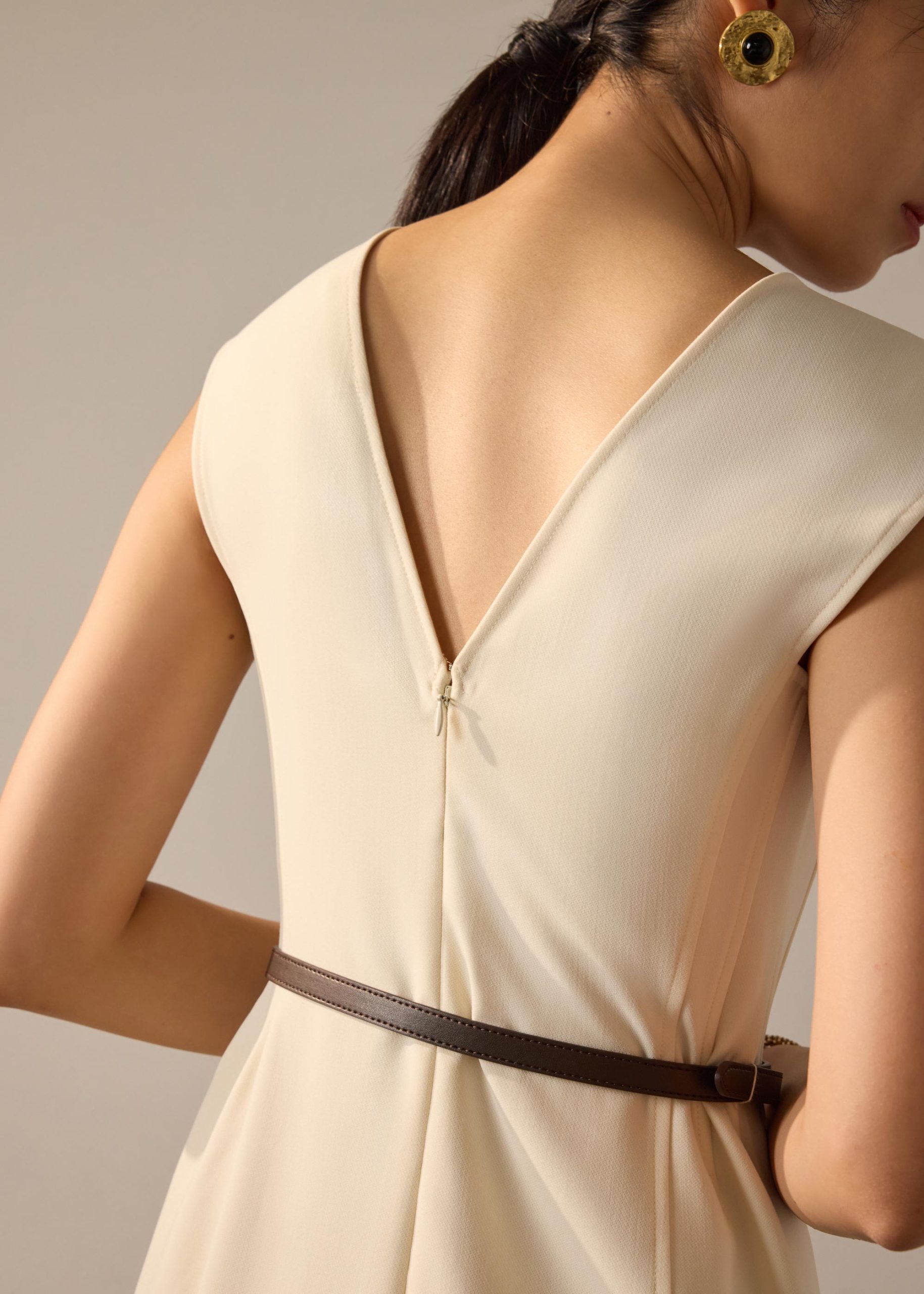 Sofi Belted V-neck Column Midaxi Dress - Image 10