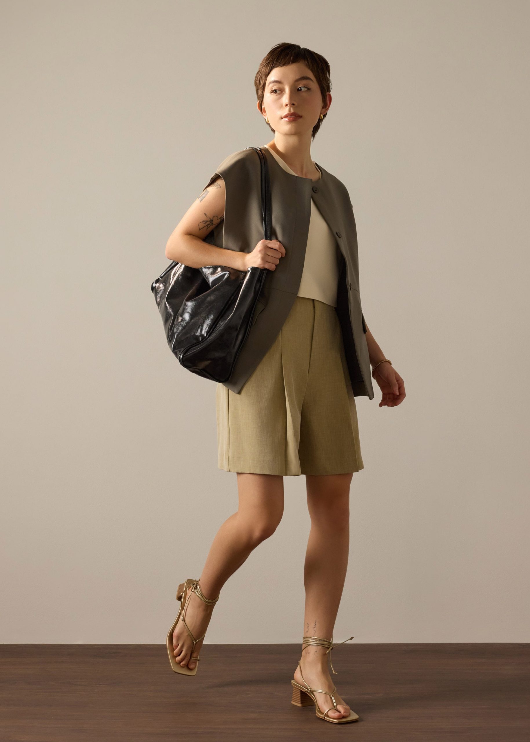Carla Round Neck Crop Shell Top - Image 9