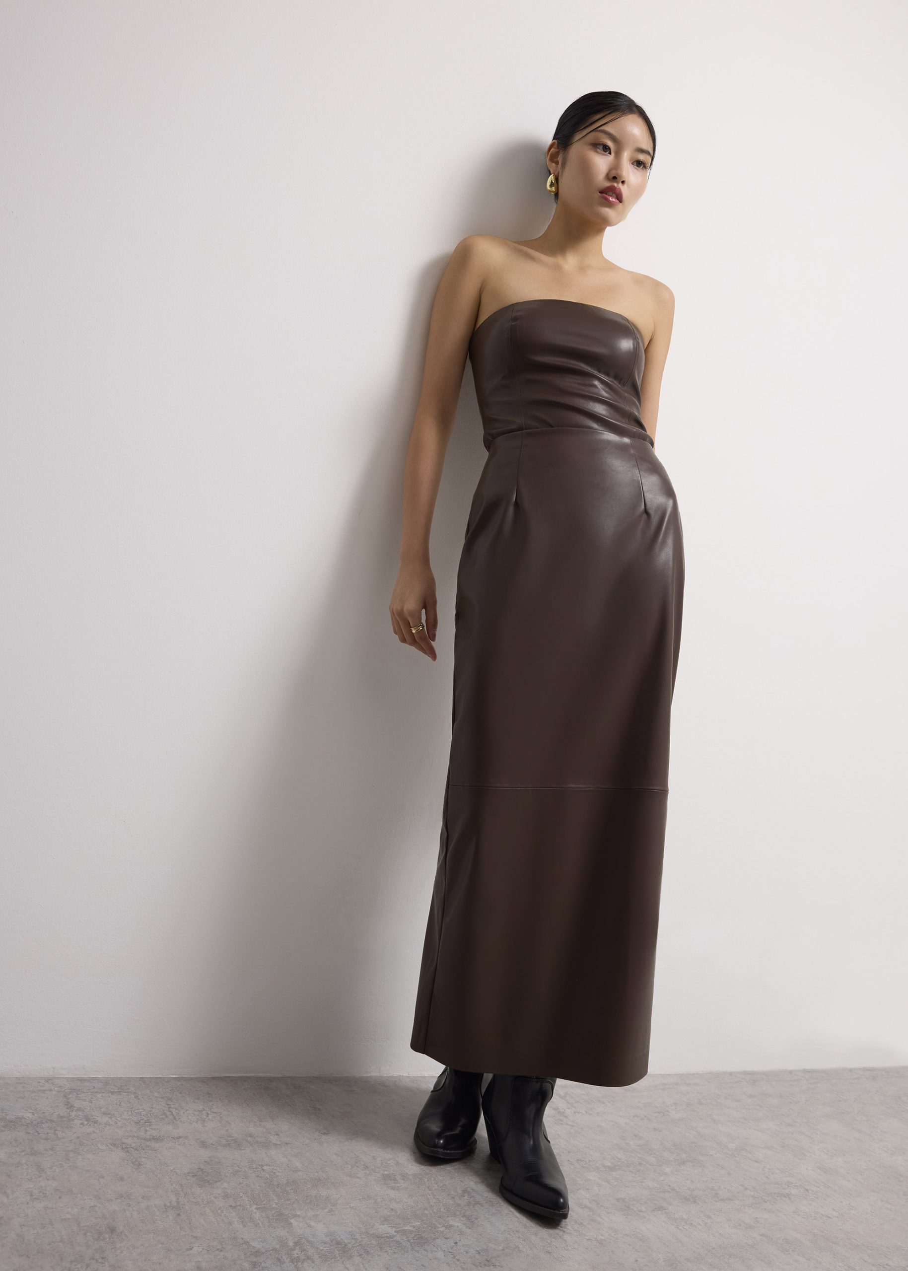Rachel Vegan Leather Column Maxi Skirt - Image 5