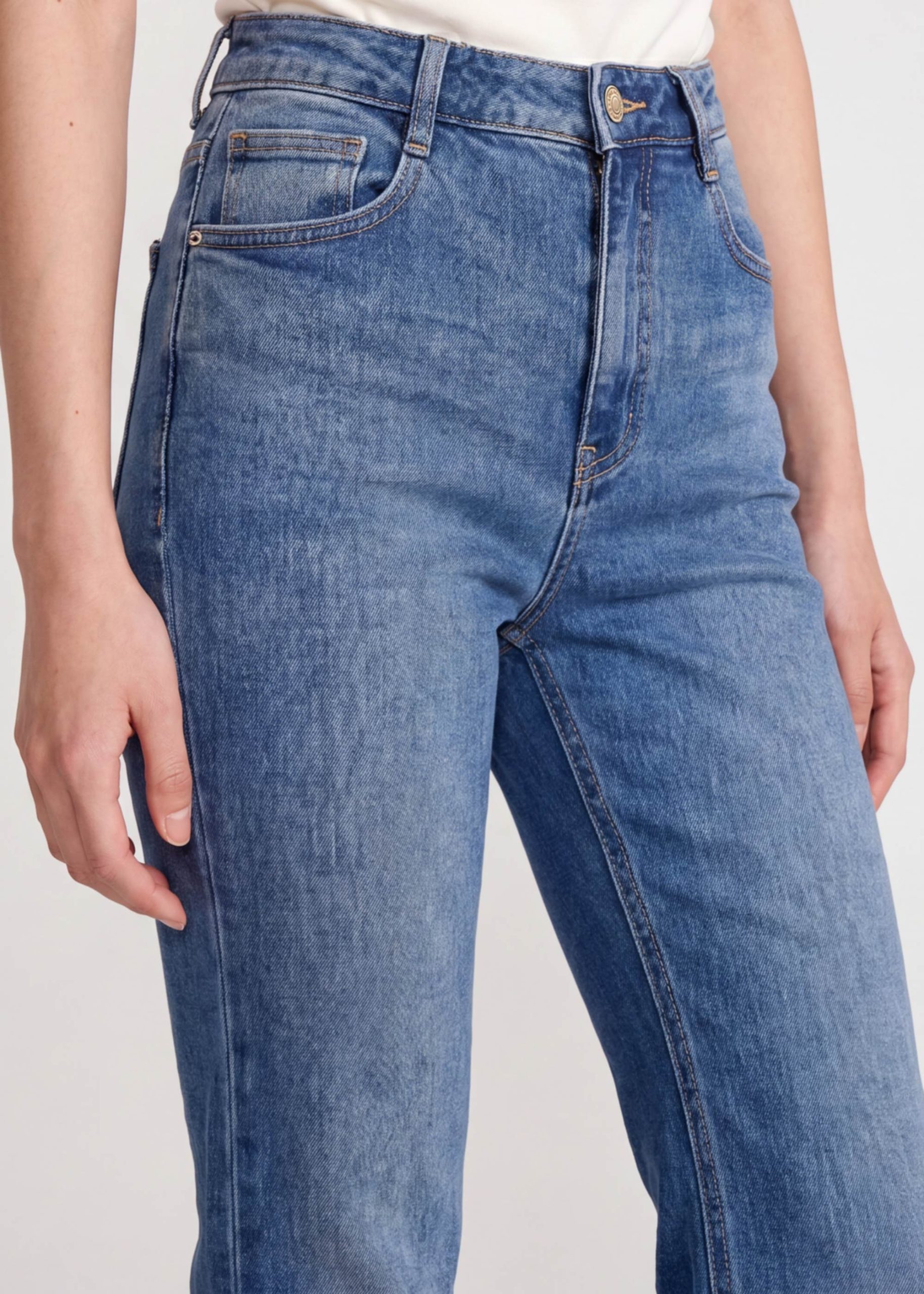 PETITE Addison Leggy??Kick Flare Jeans - Image 11