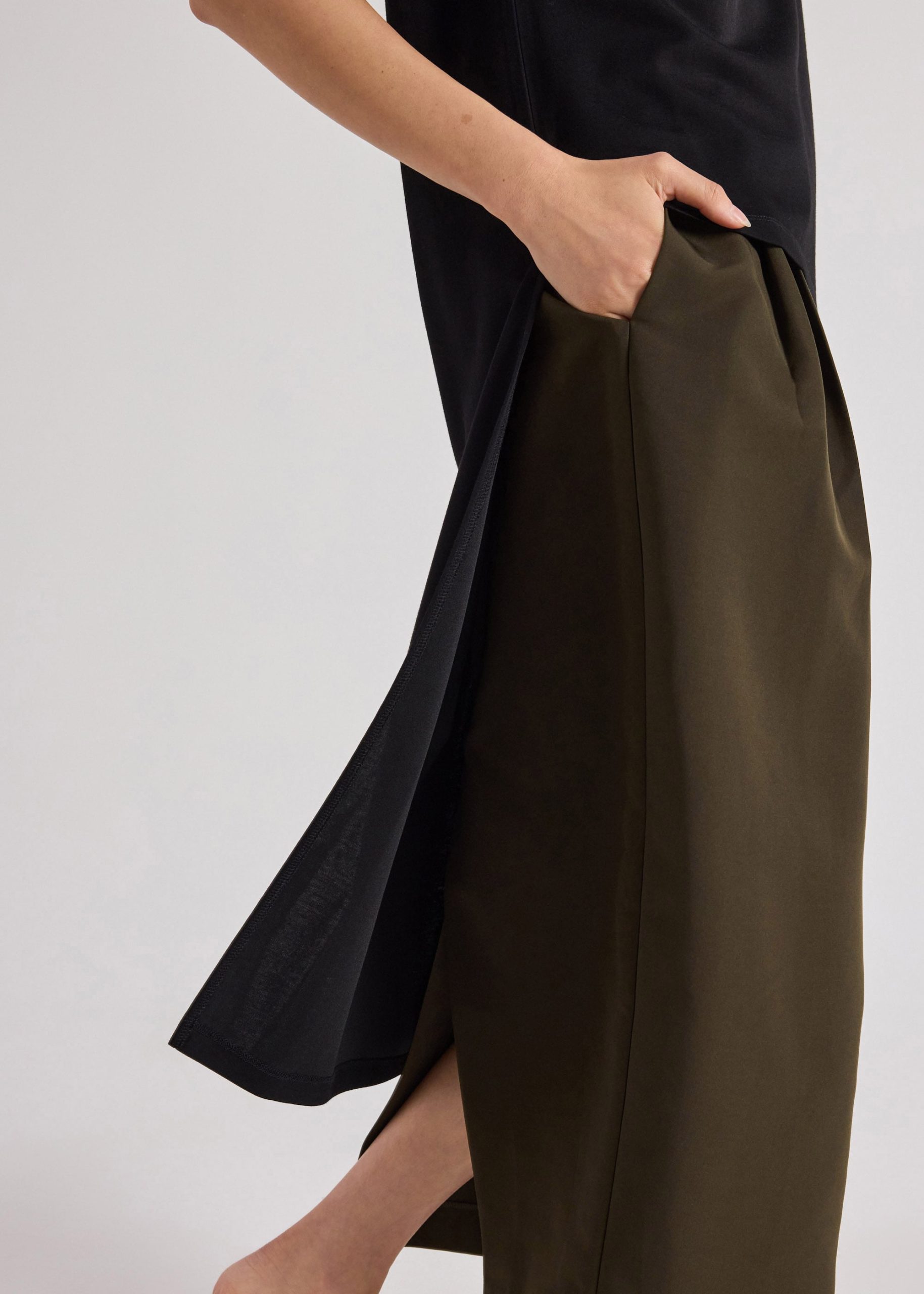 Oversized High-Low Tee - Image 7