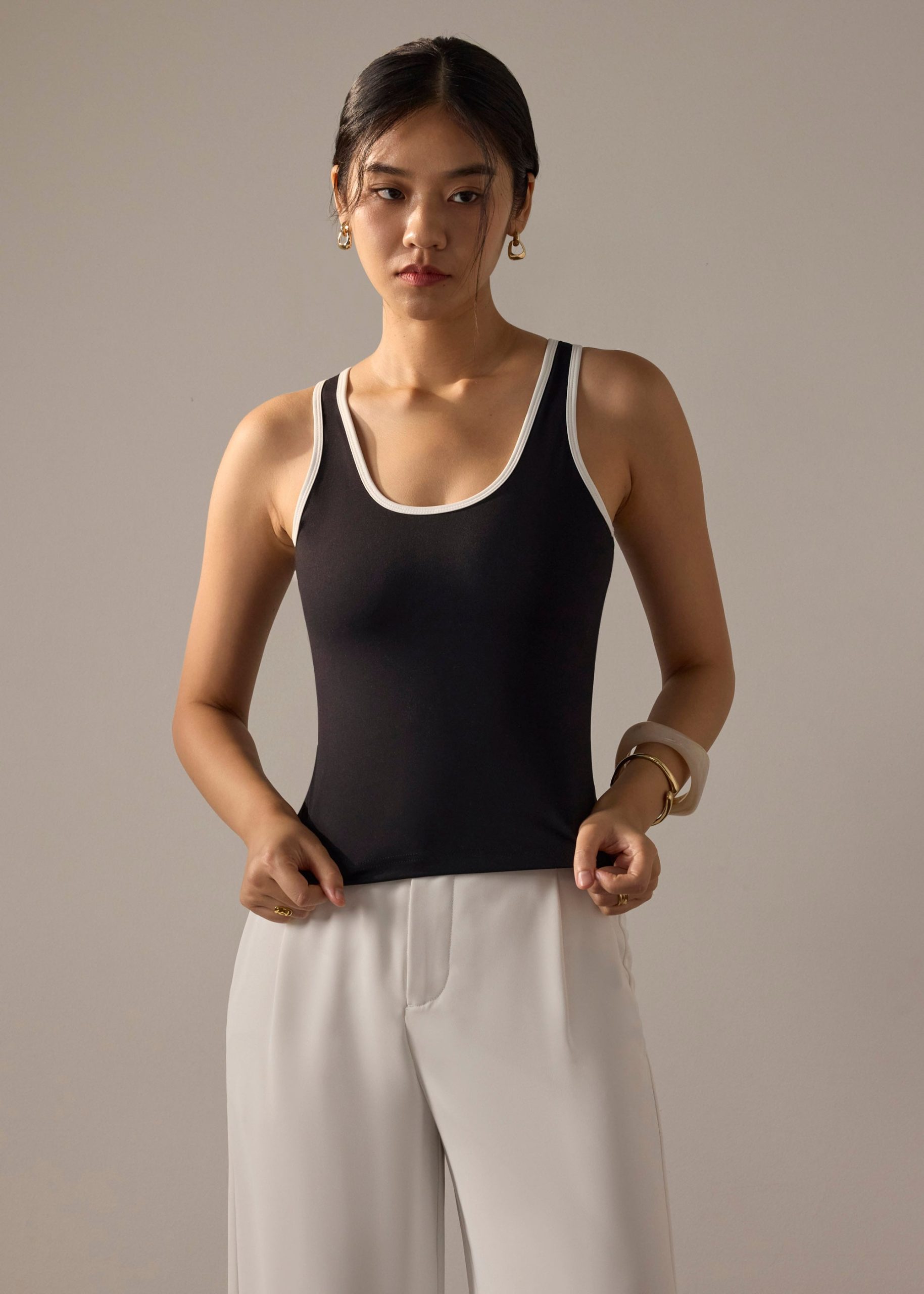 BraFree by LB Multi-way Contrast Piping Jersey Fitted Top - Image 6